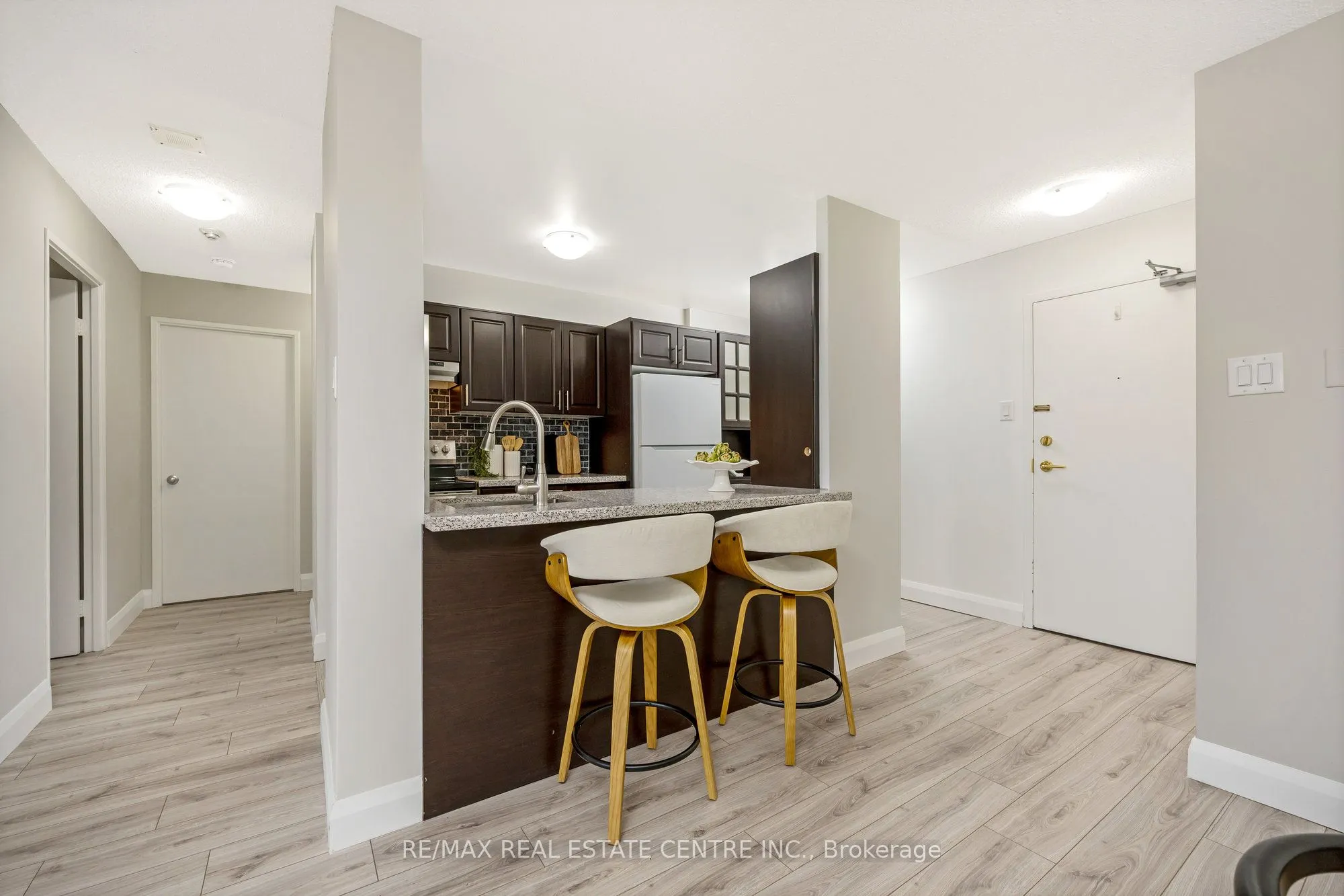 4185 Shipp Drive, #512