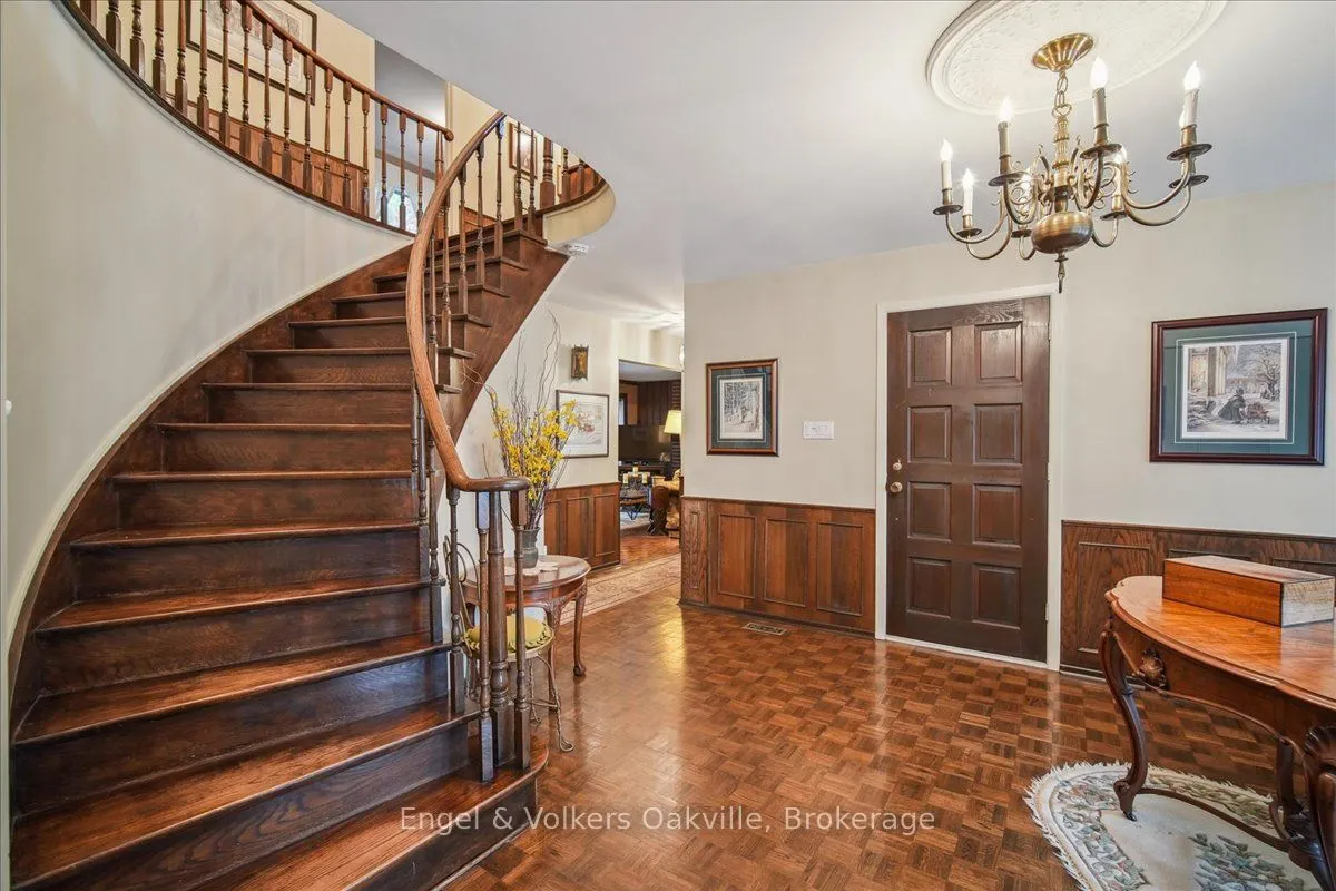 250 Gatestone Avenue