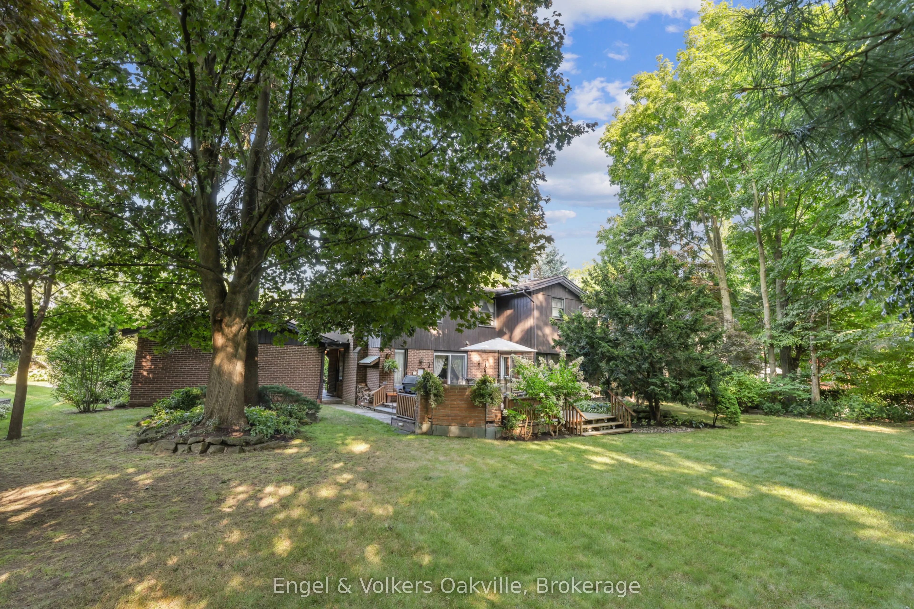 250 Gatestone Avenue