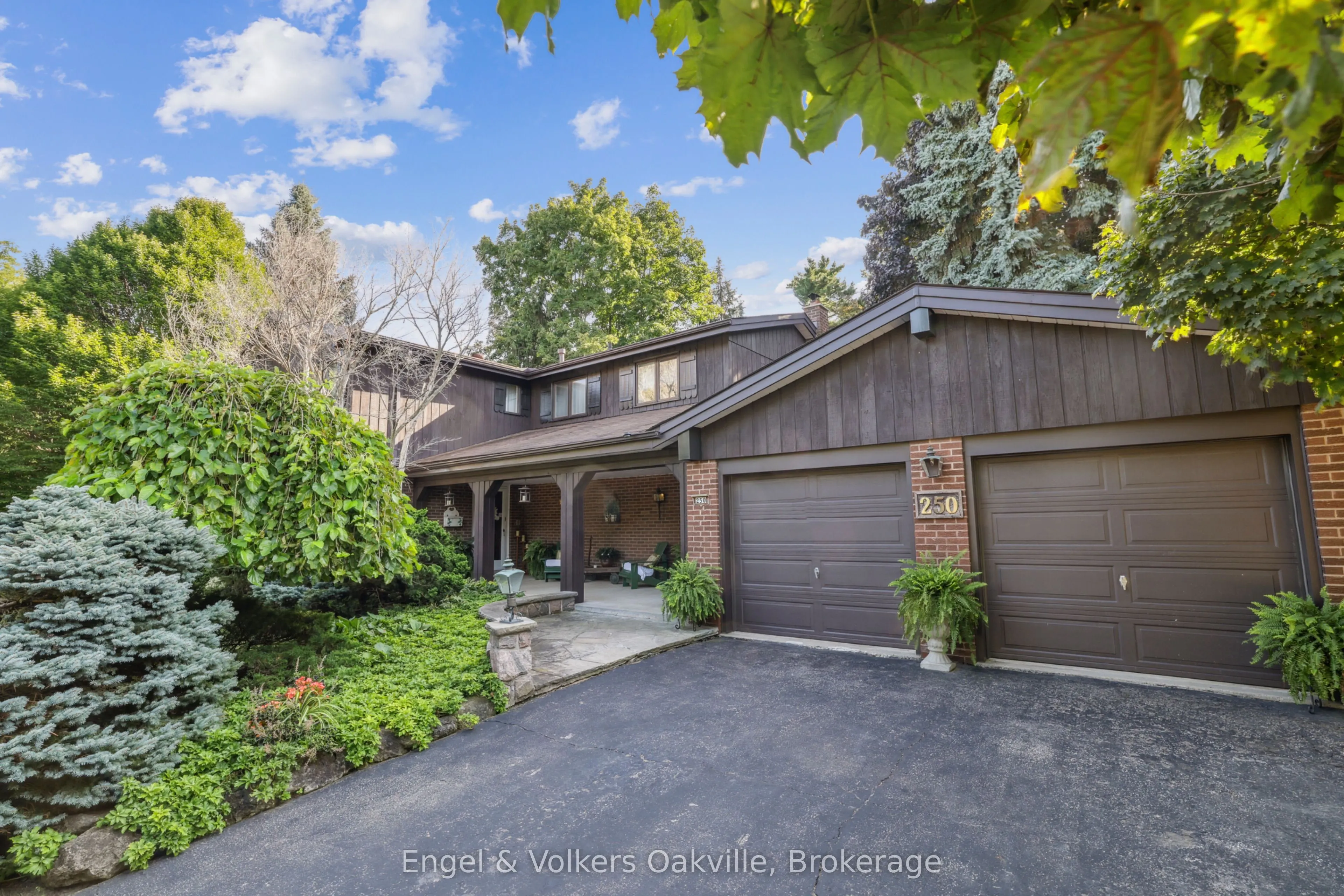 250 Gatestone Avenue