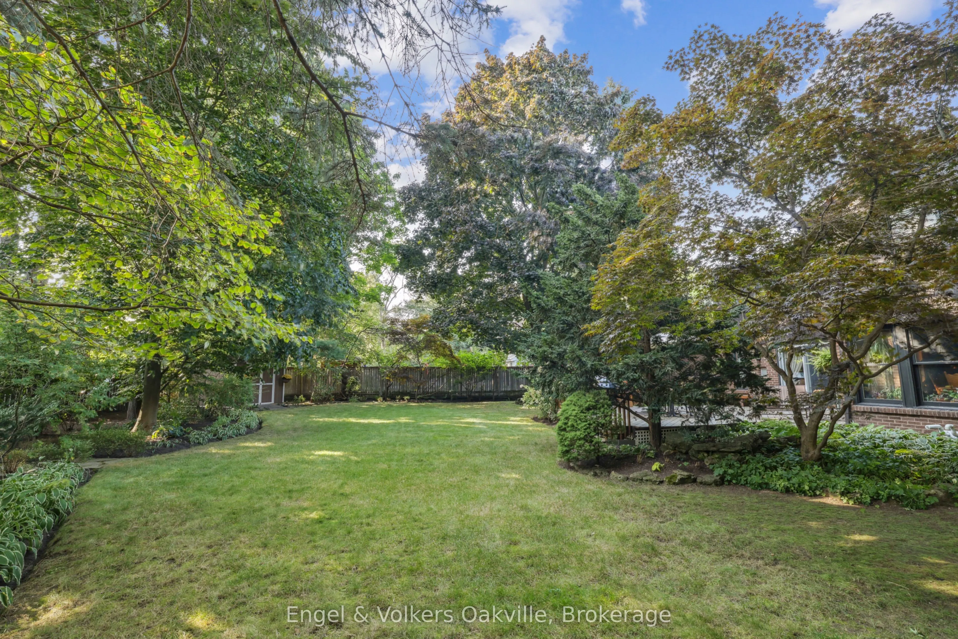 250 Gatestone Avenue