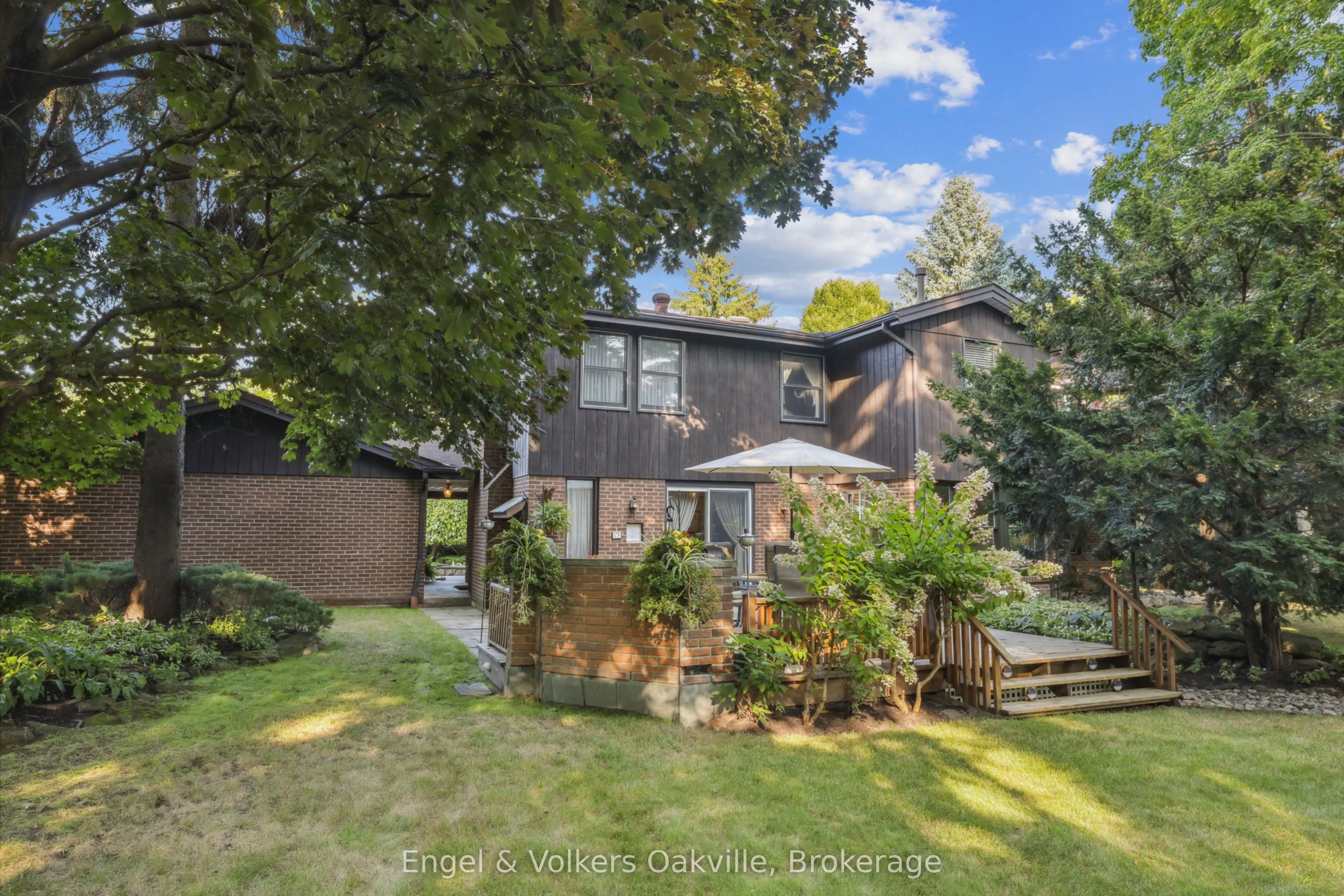 250 Gatestone Avenue