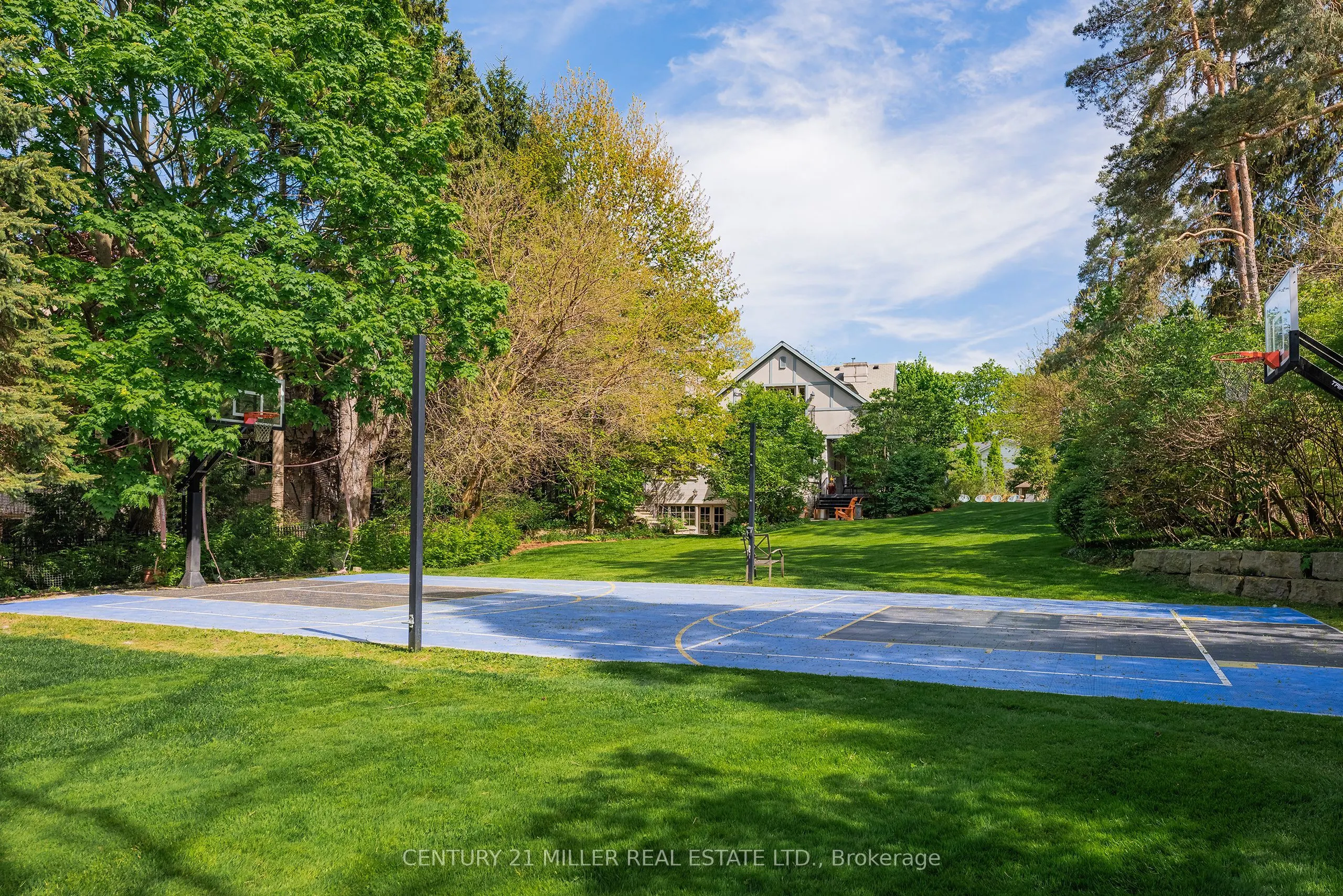 370 Poplar Drive