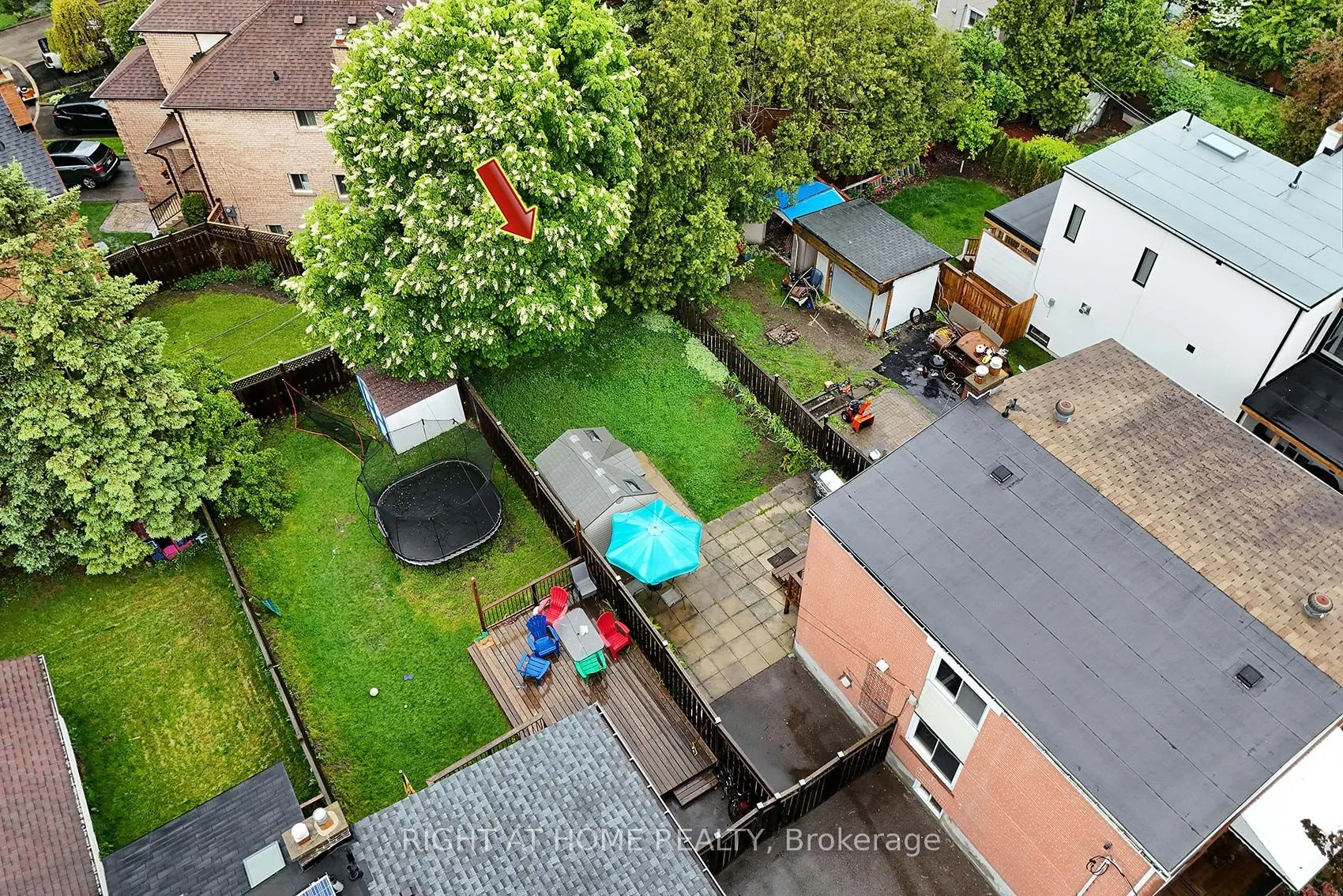 48 Van Stassen Boulevard
