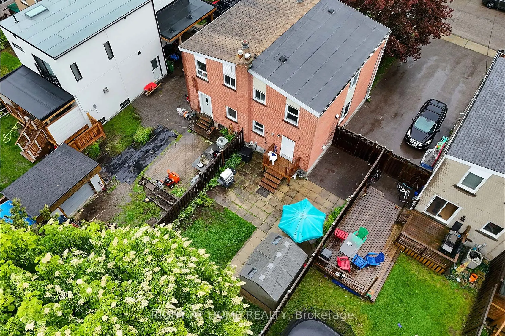 48 Van Stassen Boulevard
