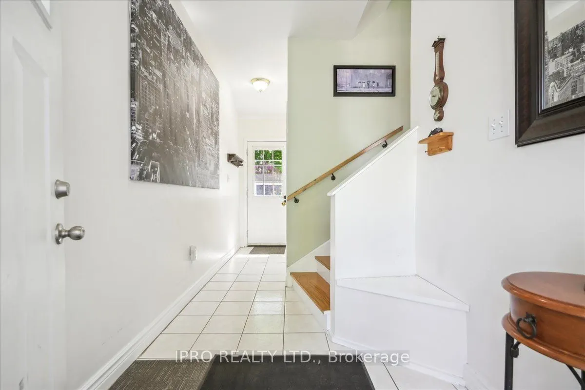 74 Mountainview Road S