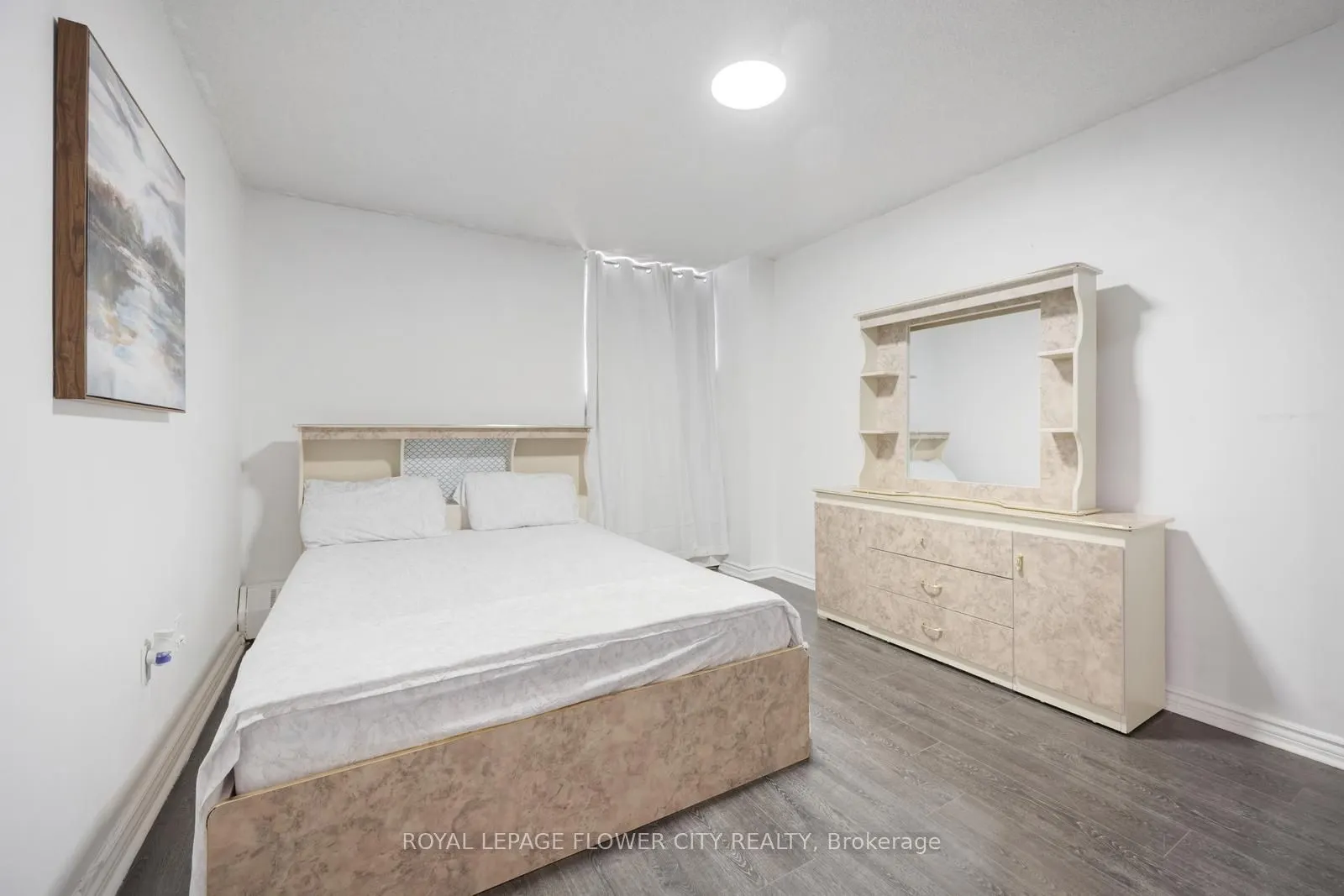 1615 Bloor Street, #207