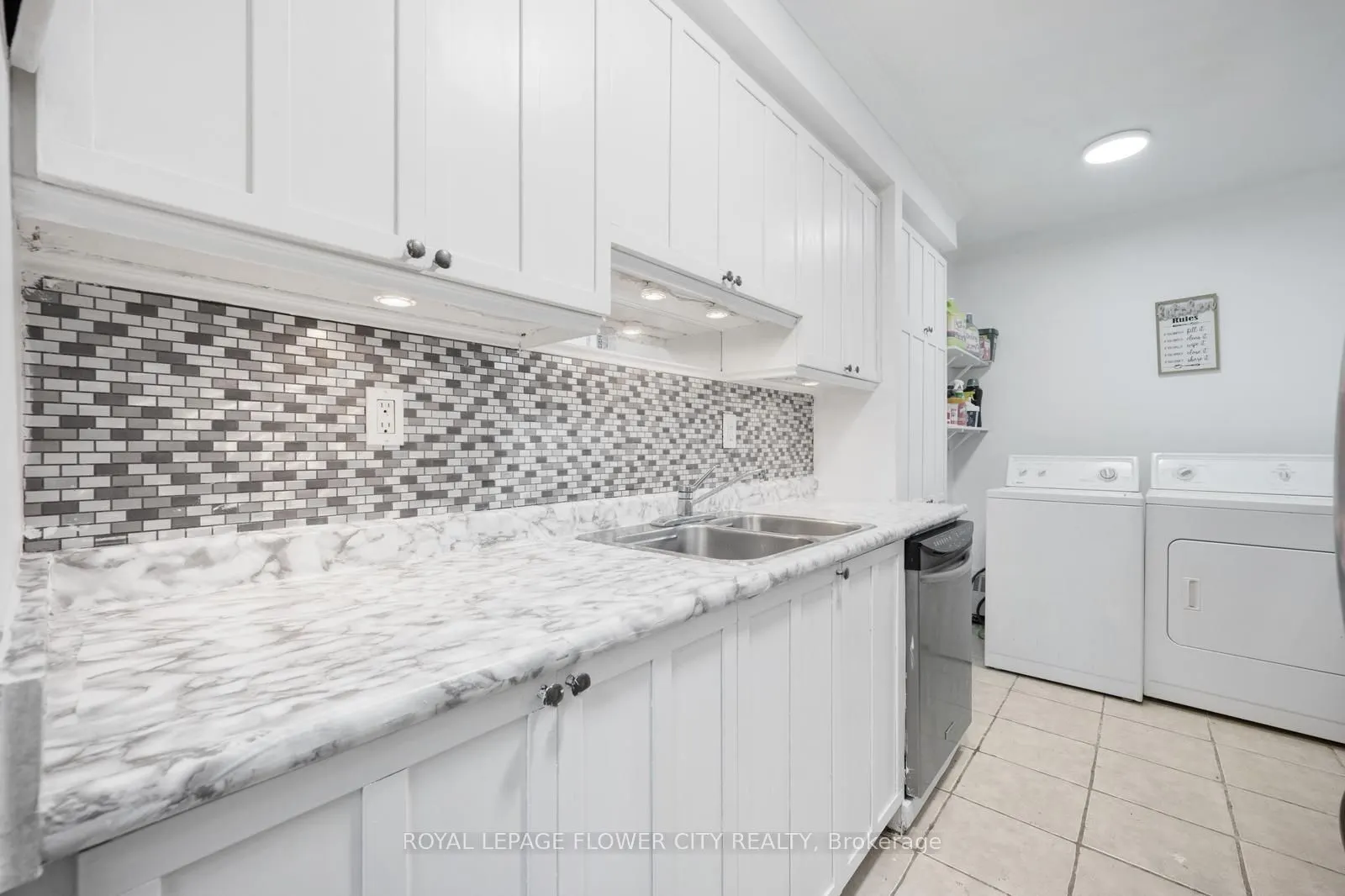 1615 Bloor Street, #207