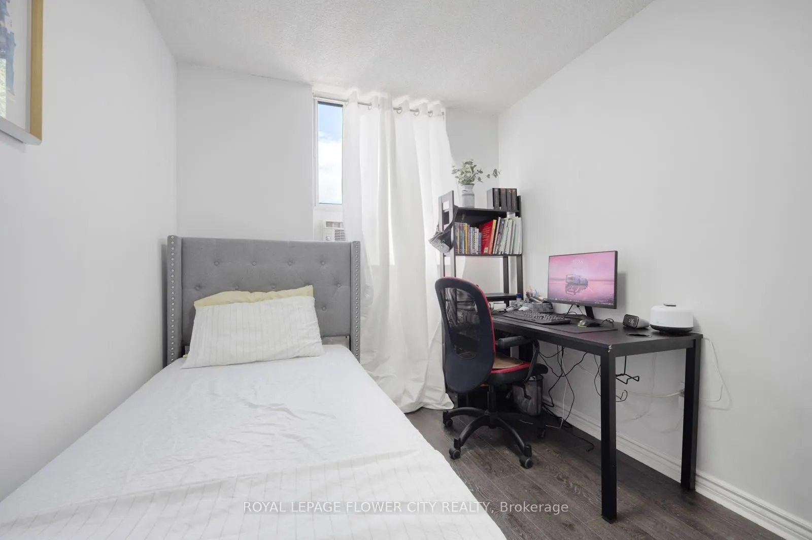 1615 Bloor Street, #207