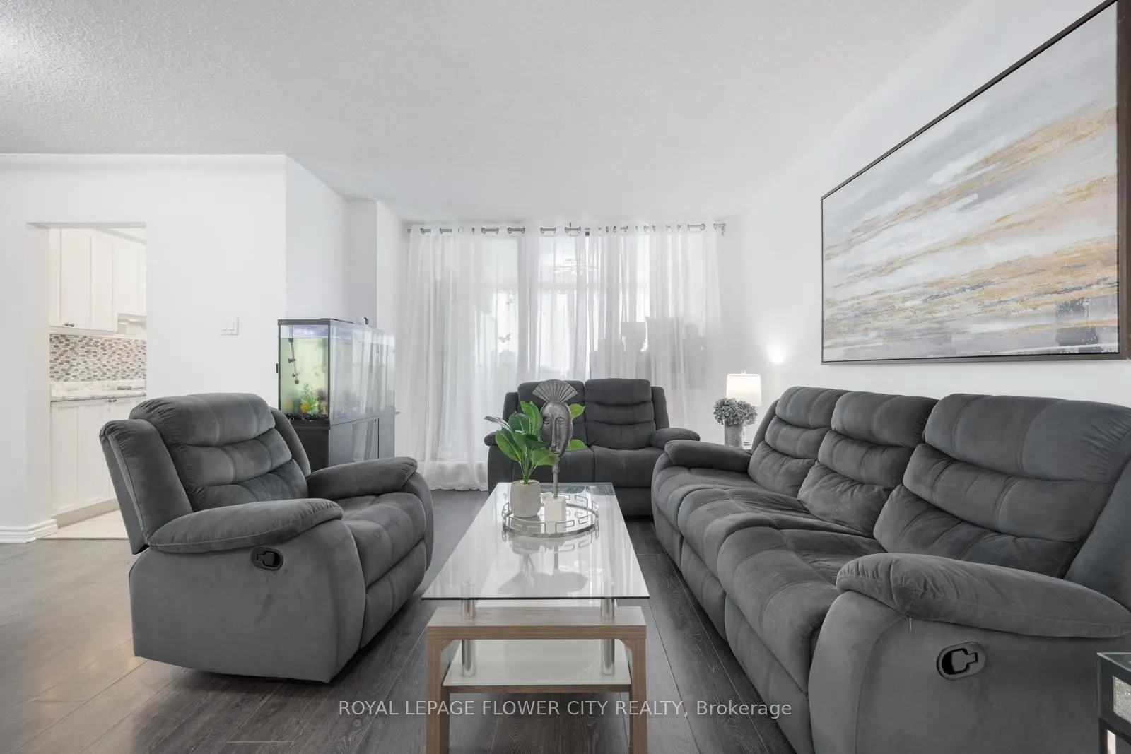 1615 Bloor Street, #207