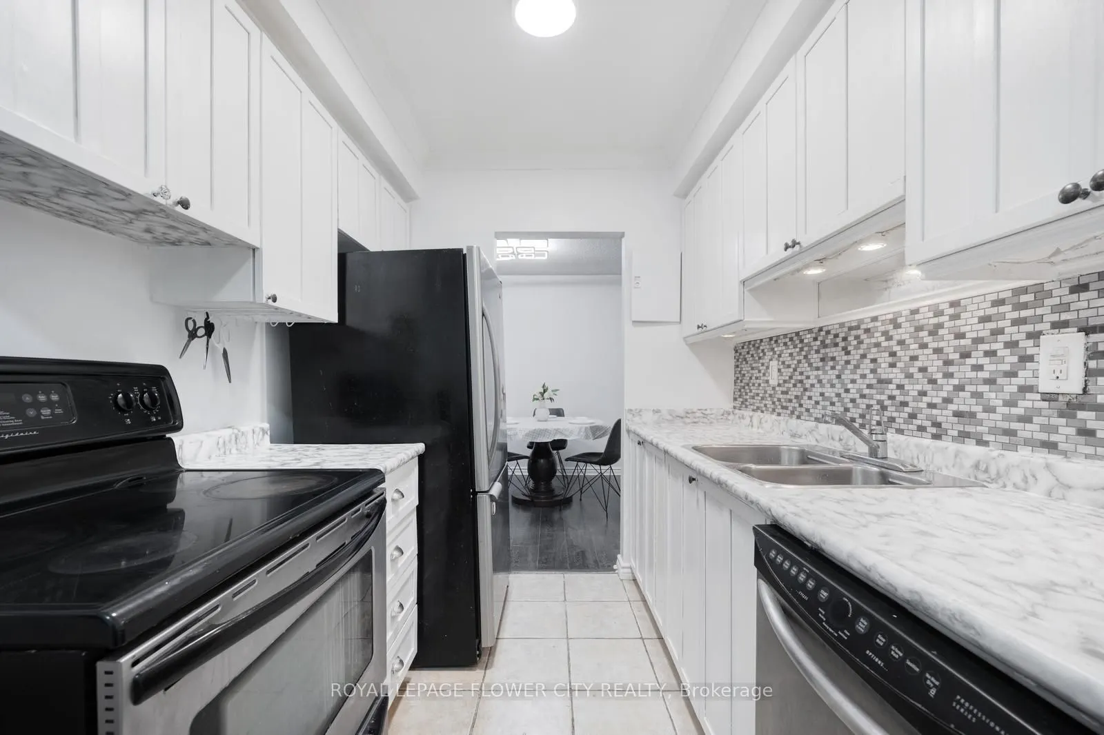1615 Bloor Street, #207
