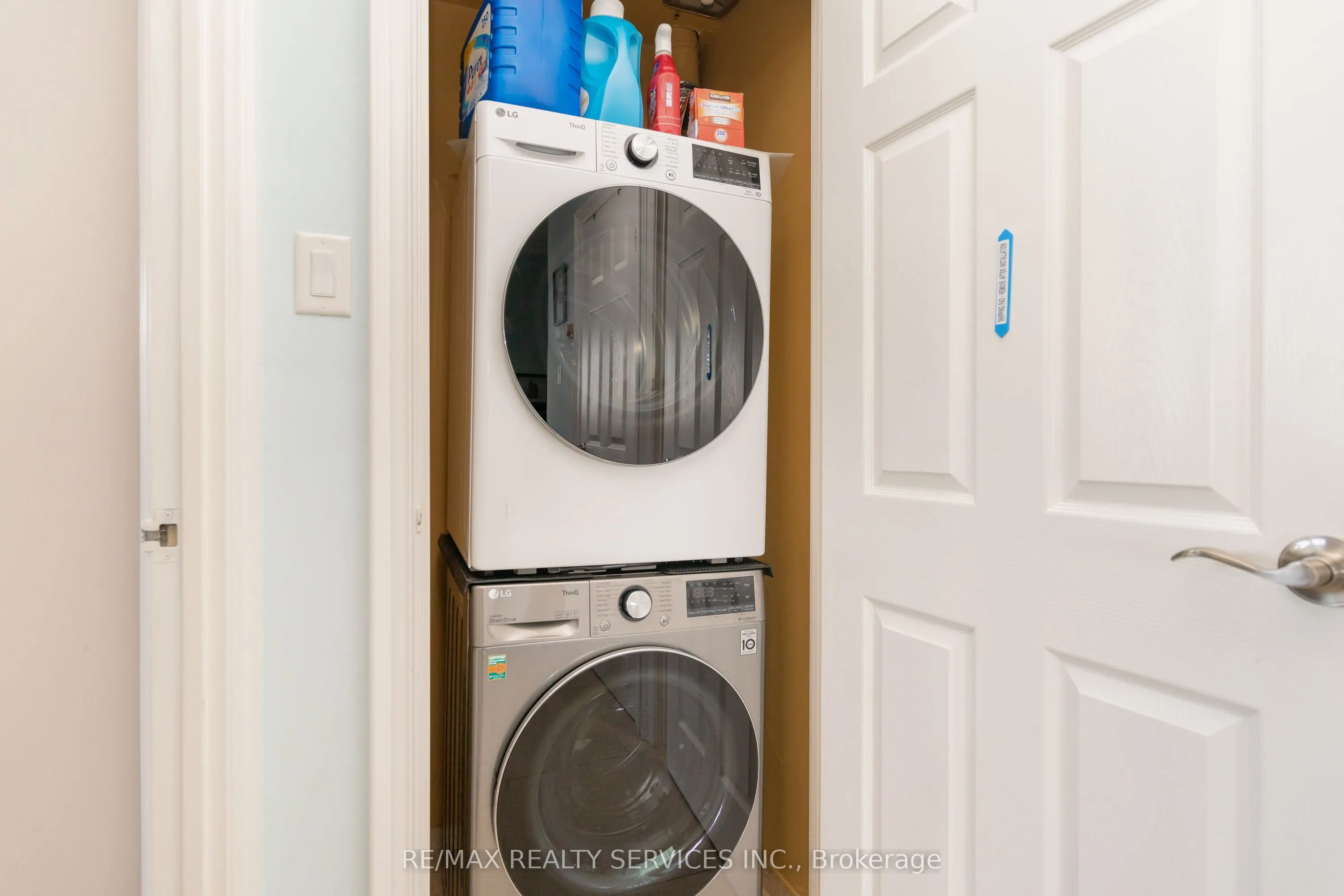 8 Lisa Street, #2802