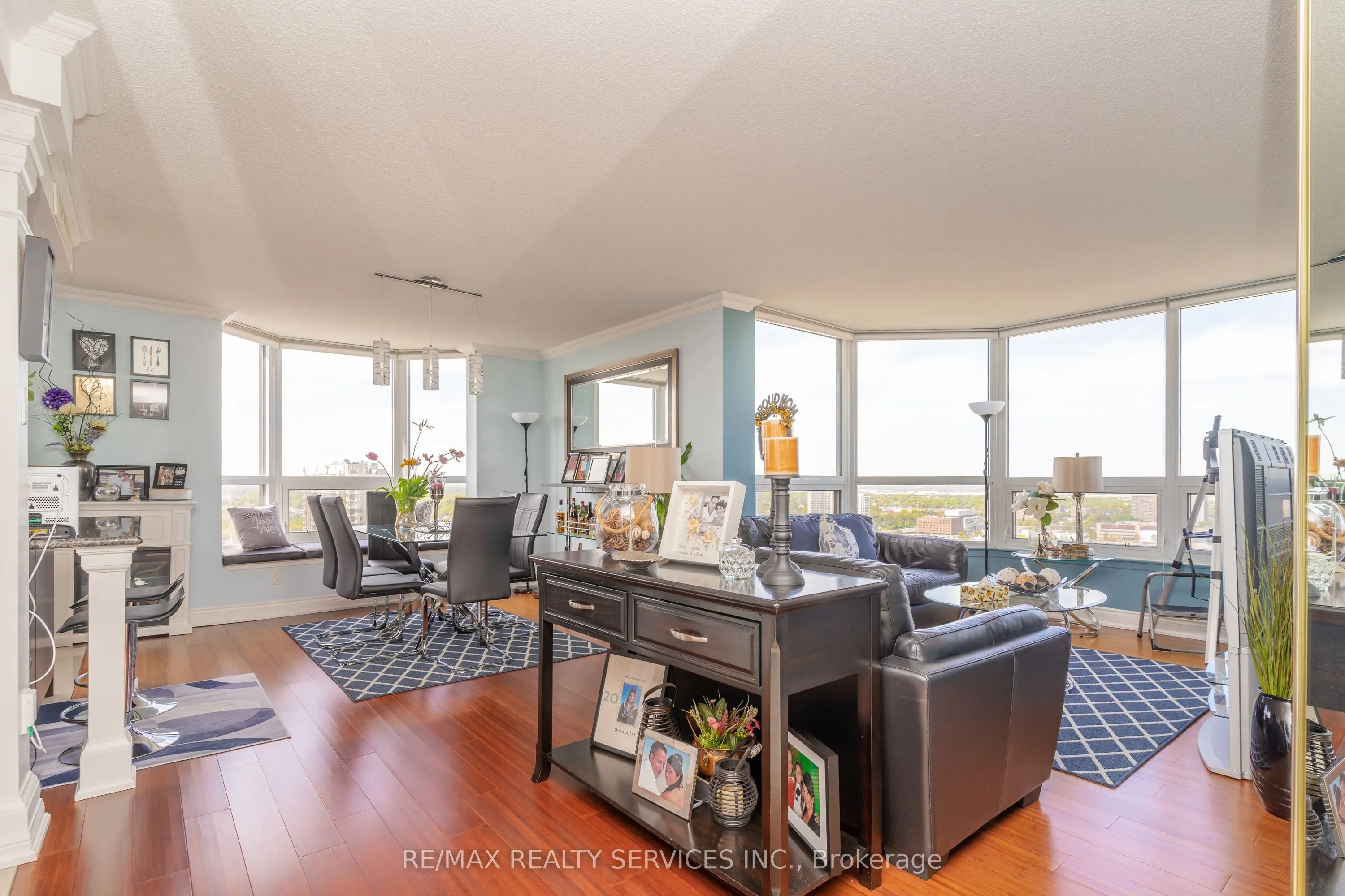 8 Lisa Street, #2802