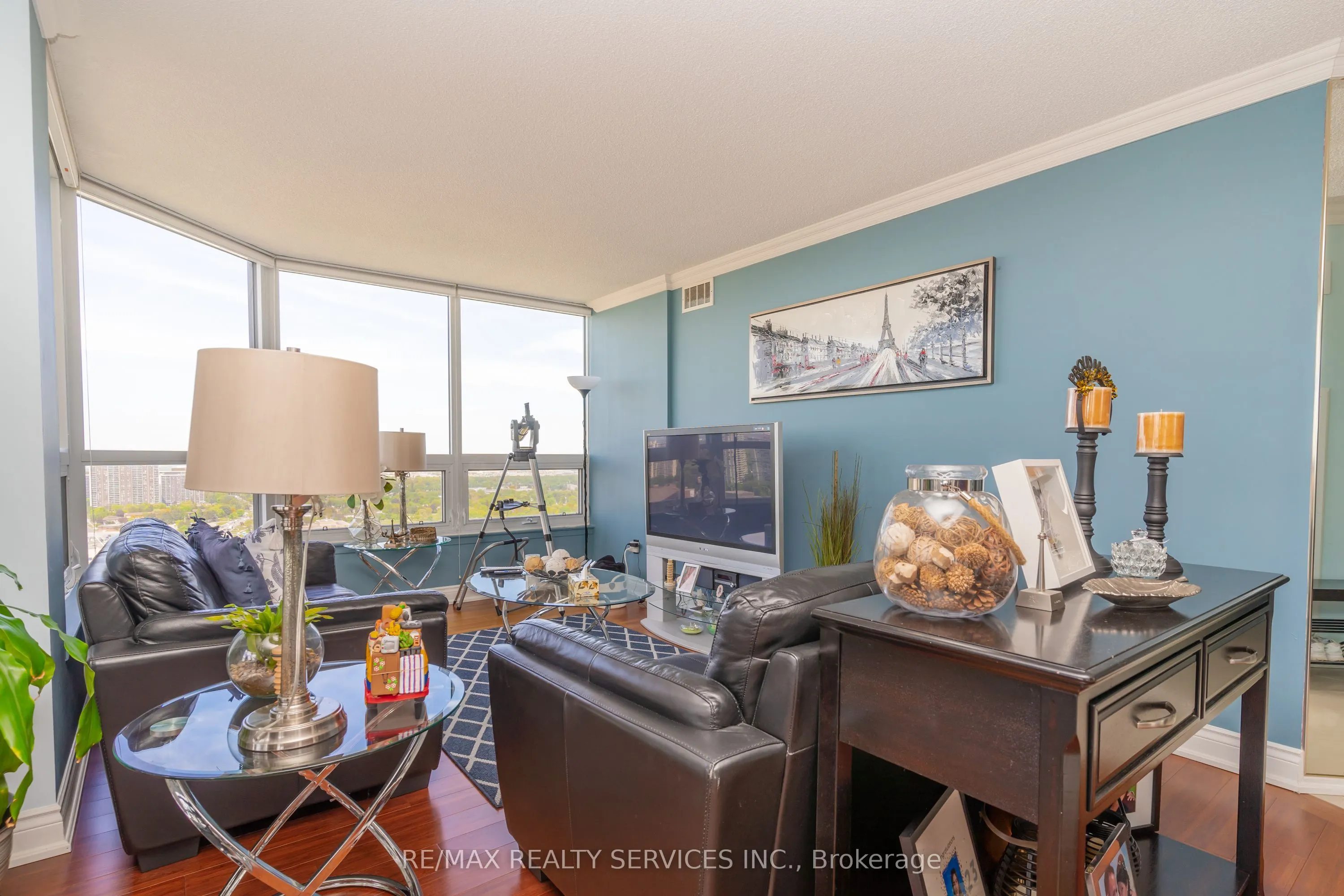 8 Lisa Street, #2802