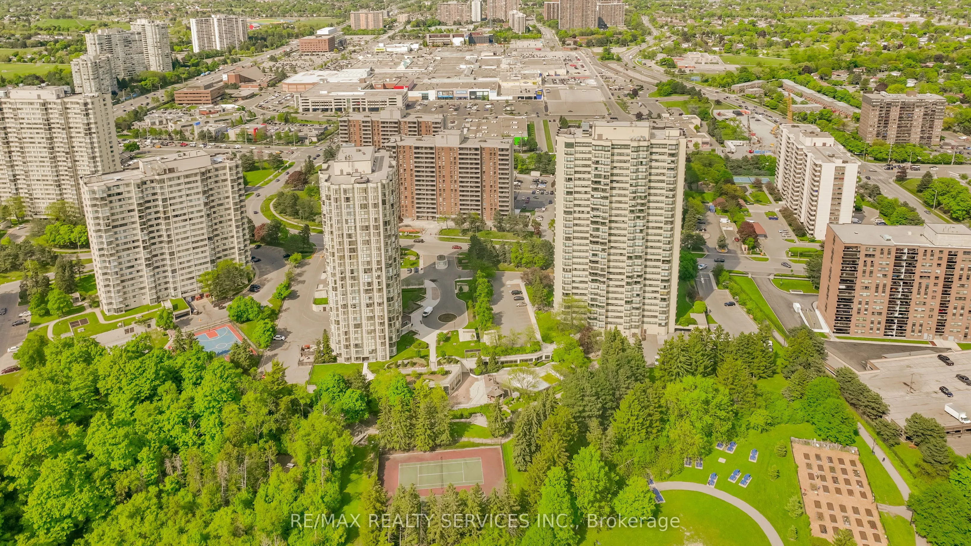 8 Lisa Street, #2802