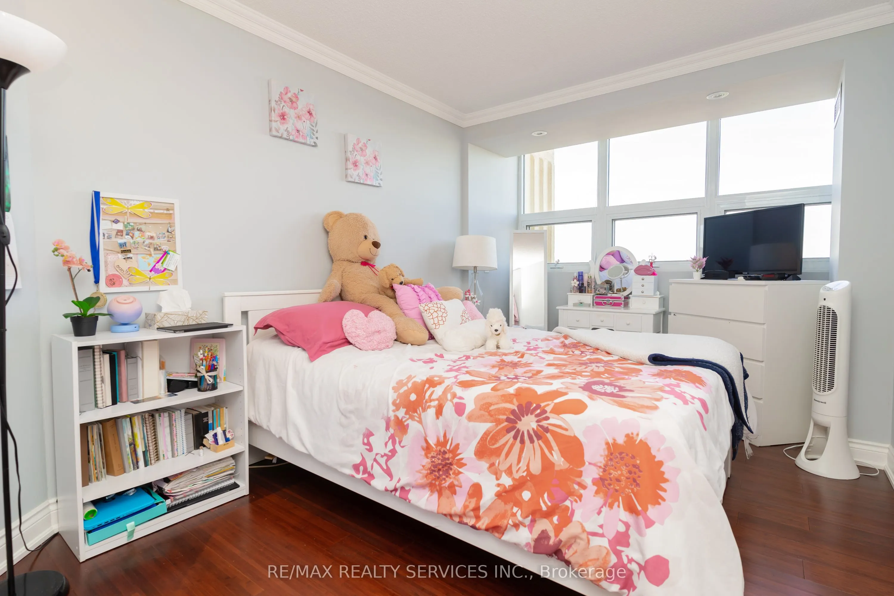 8 Lisa Street, #2802