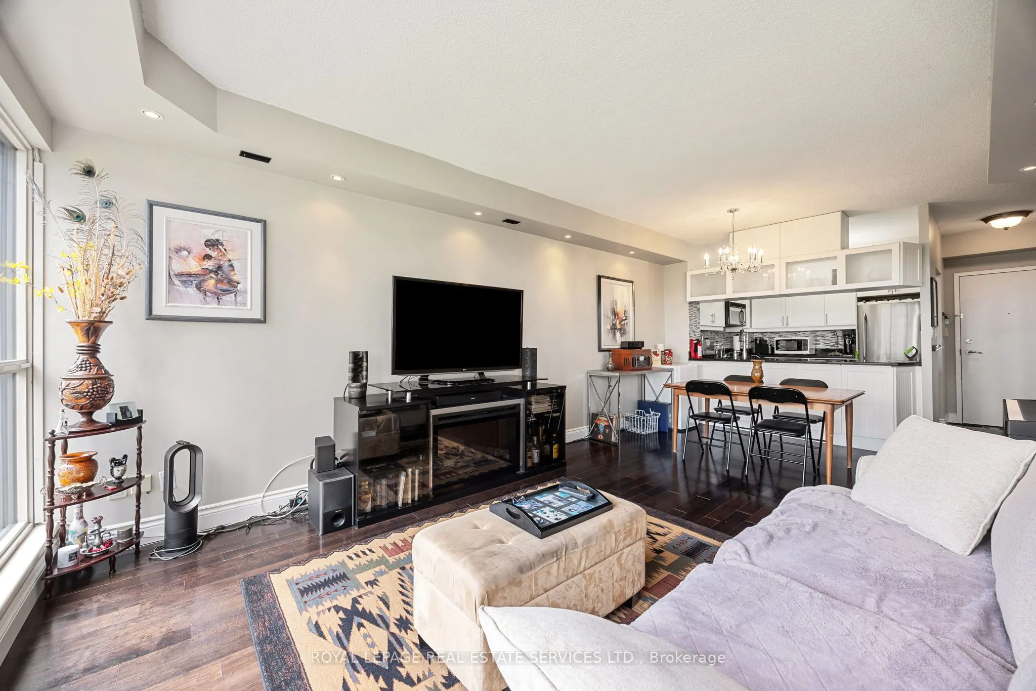2261 Lake shore Boulevard W #1010