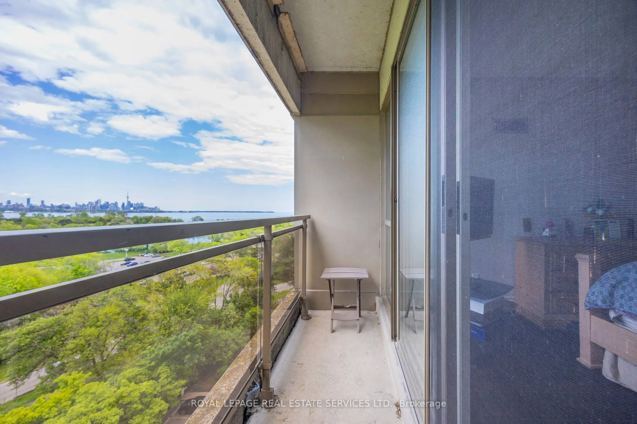 2261 Lake shore Boulevard W #1010