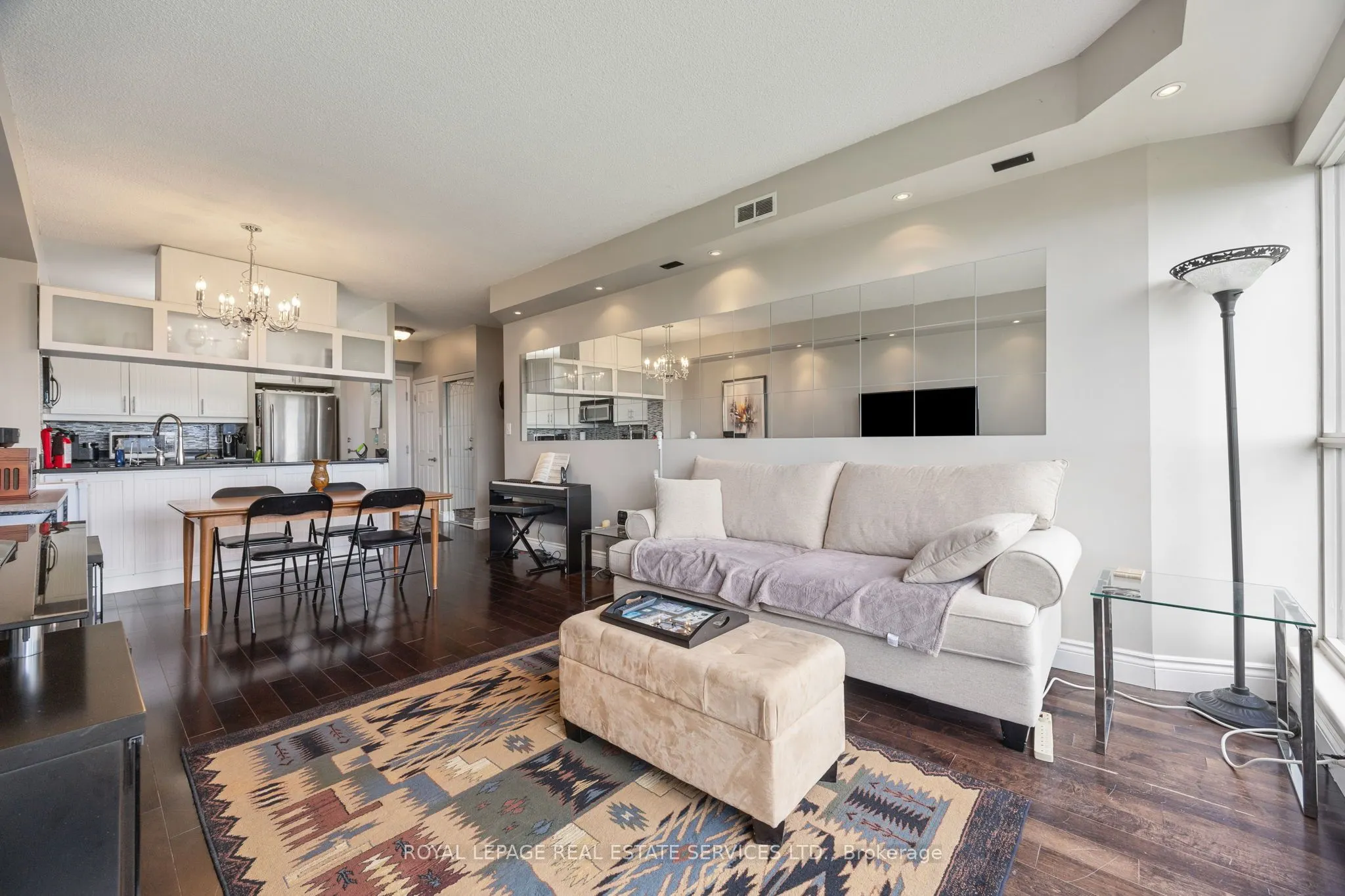2261 Lake shore Boulevard W #1010