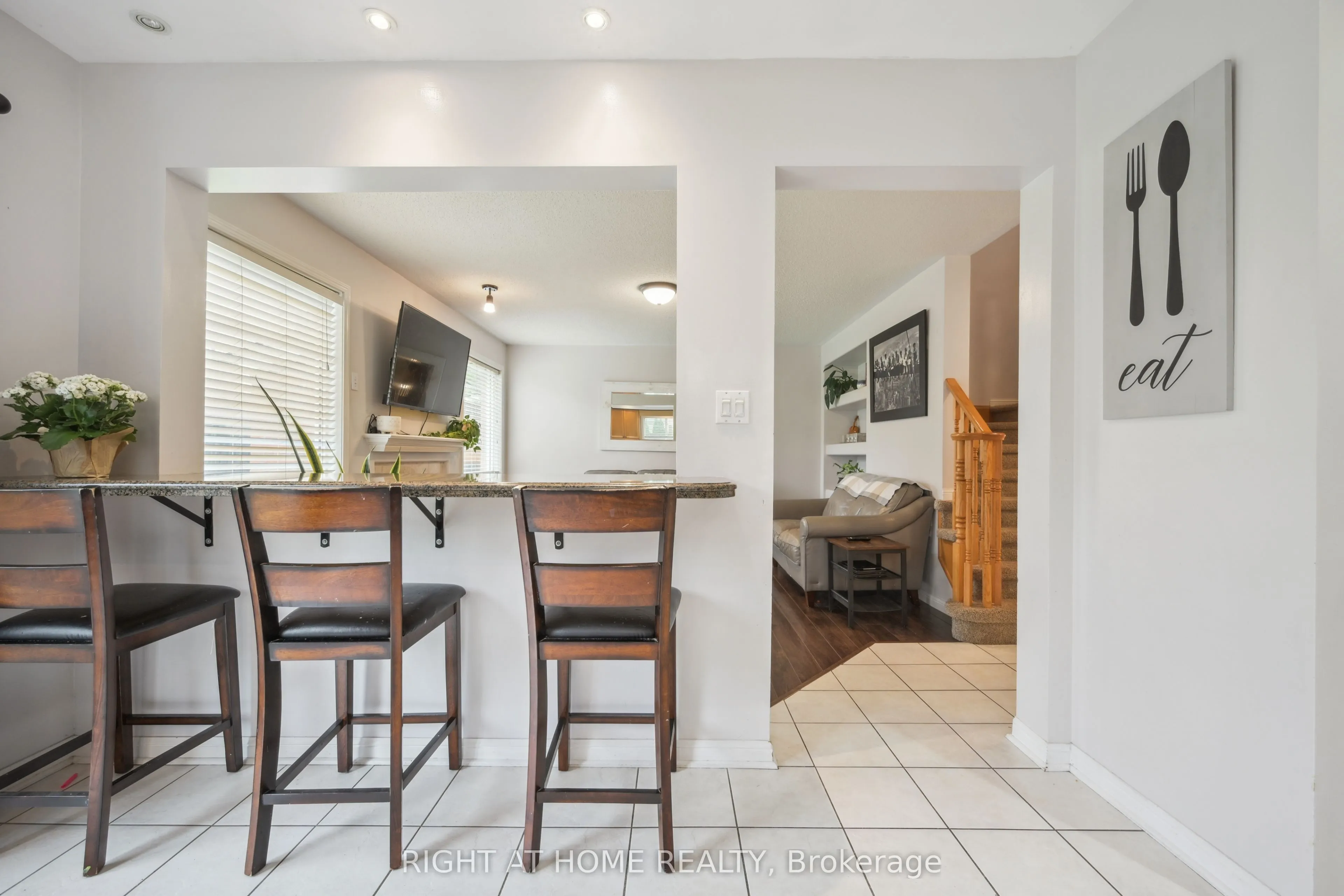 477 Farlow Crescent