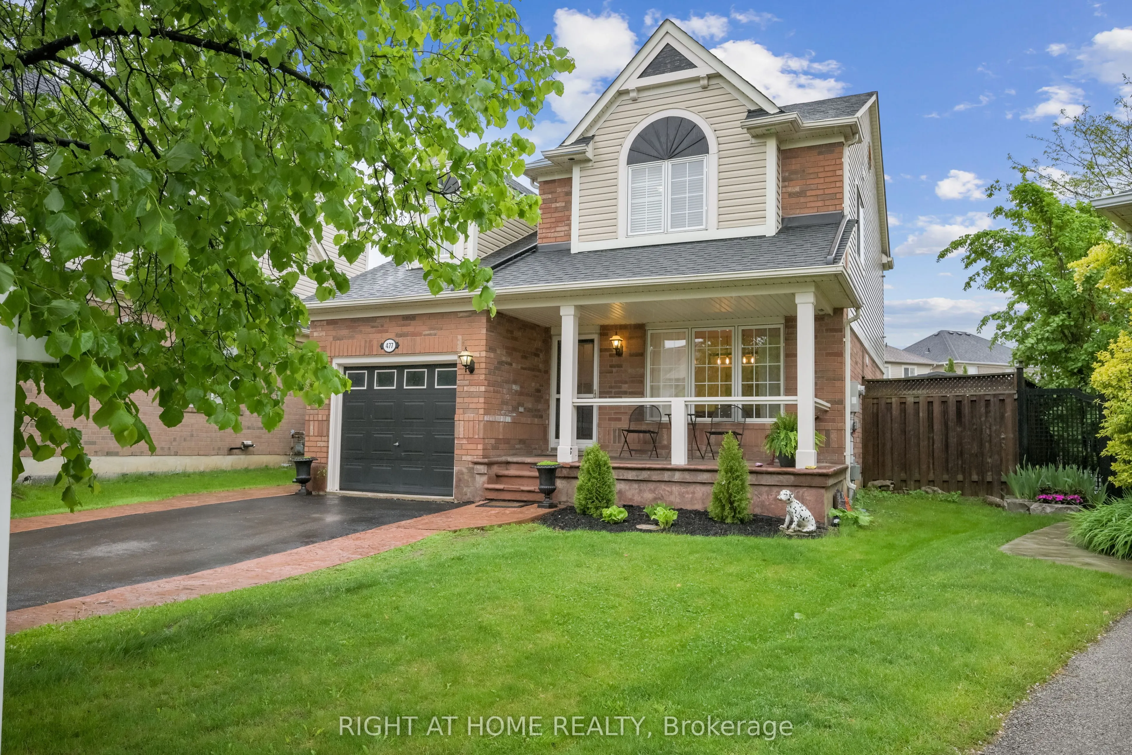 477 Farlow Crescent