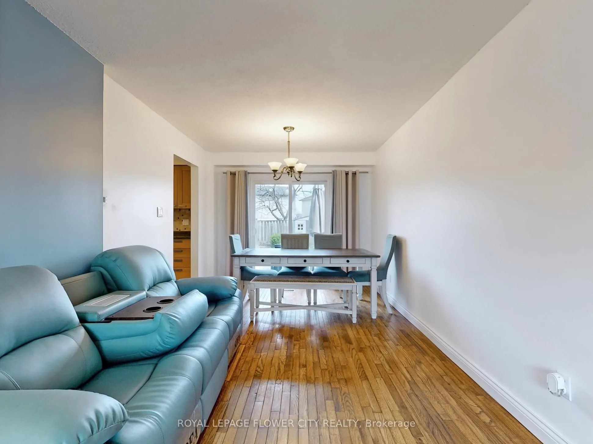 3121 Keynes Crescent