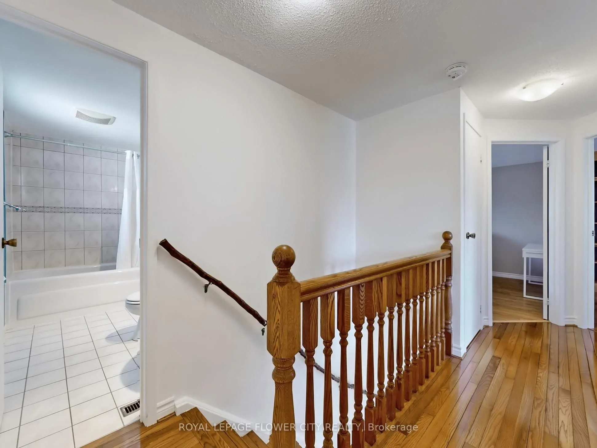 3121 Keynes Crescent