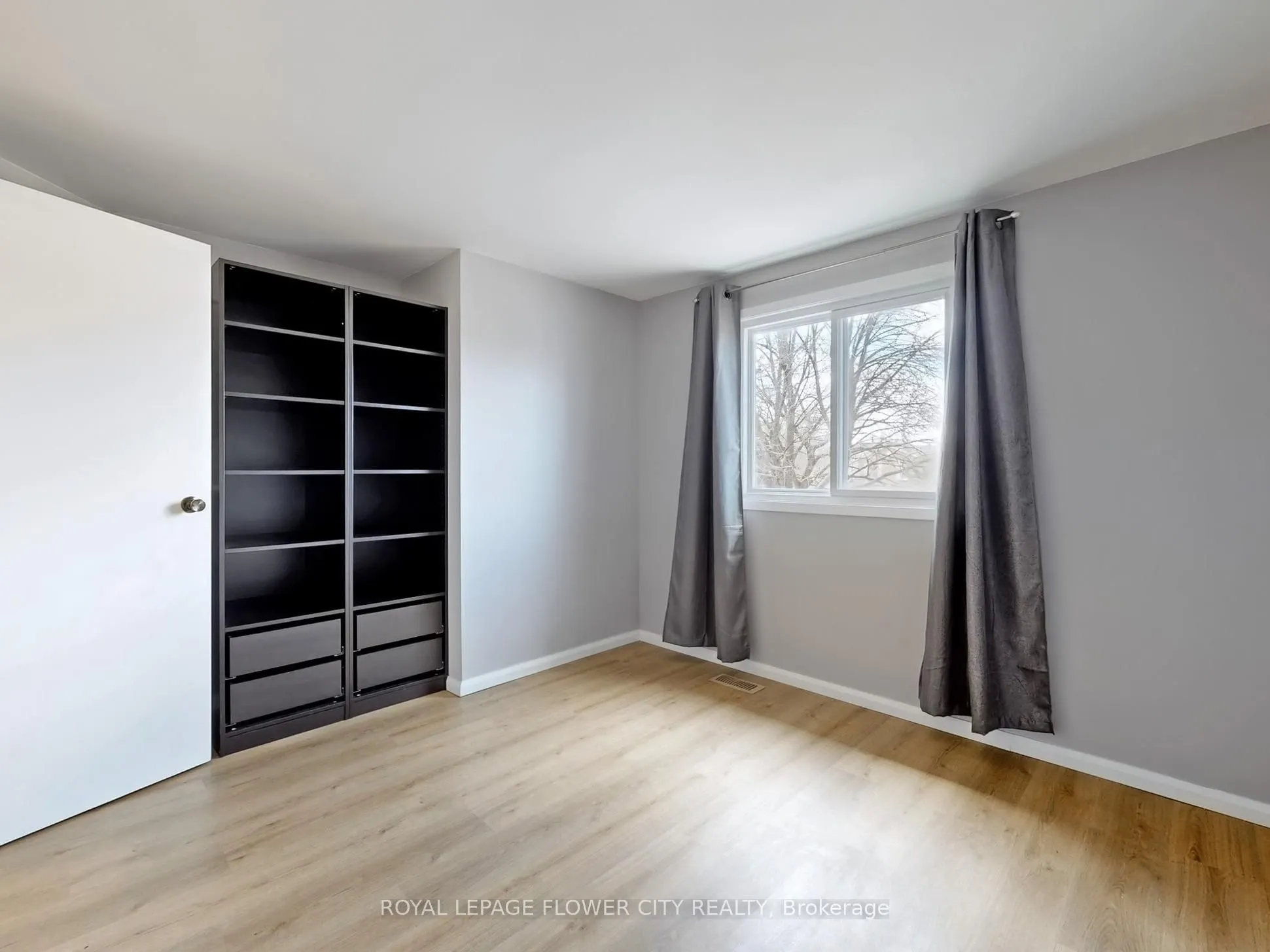 3121 Keynes Crescent