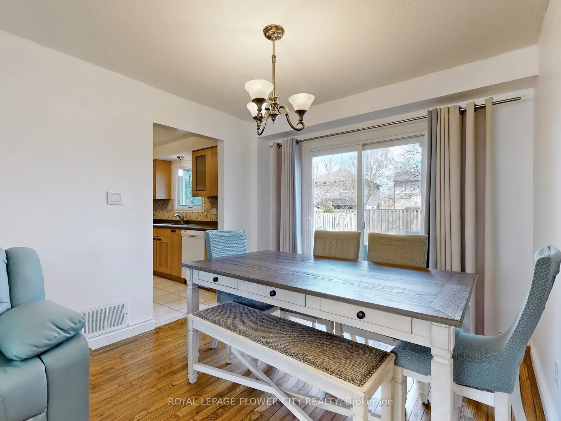 3121 Keynes Crescent