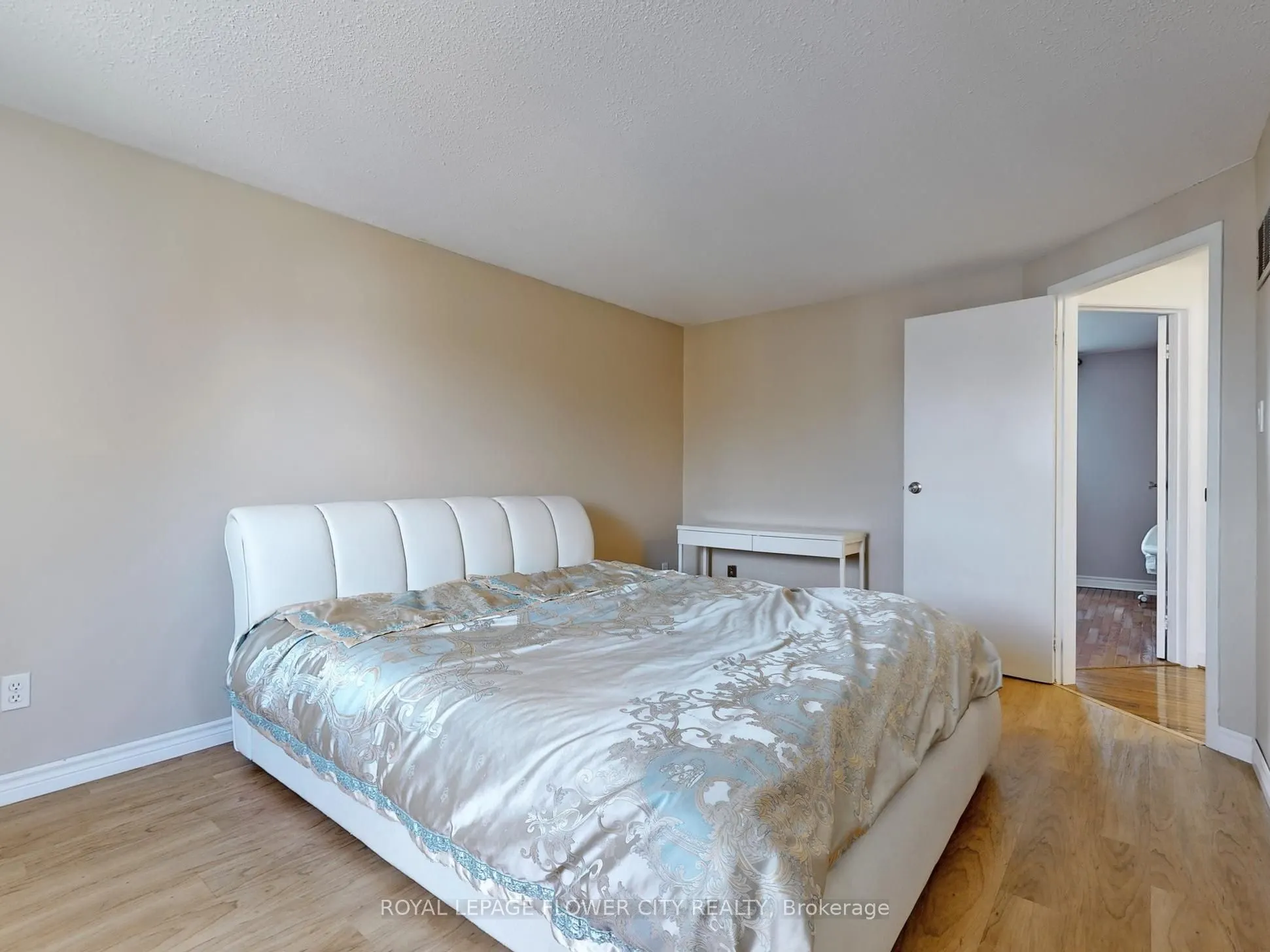 3121 Keynes Crescent