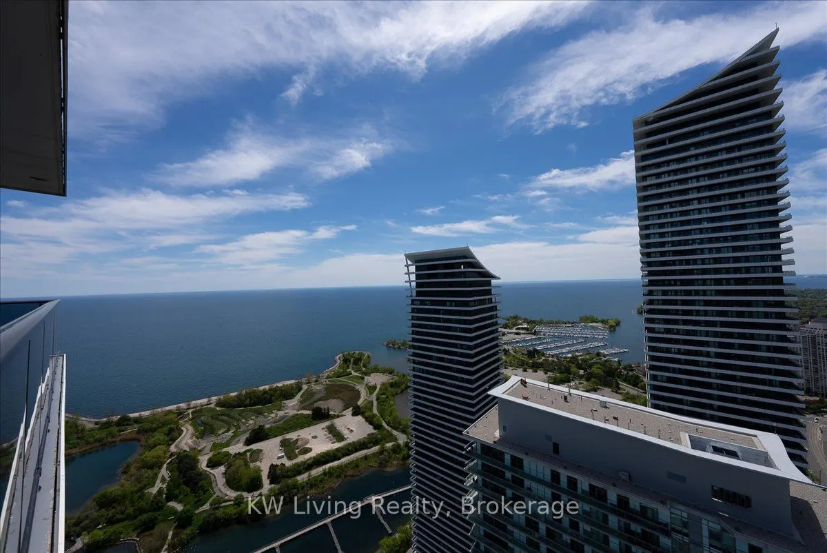 70 Annie Craig Drive, #5406