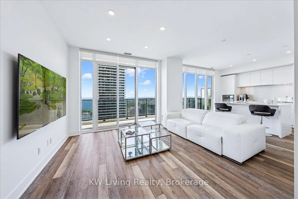 70 Annie Craig Drive, #5406