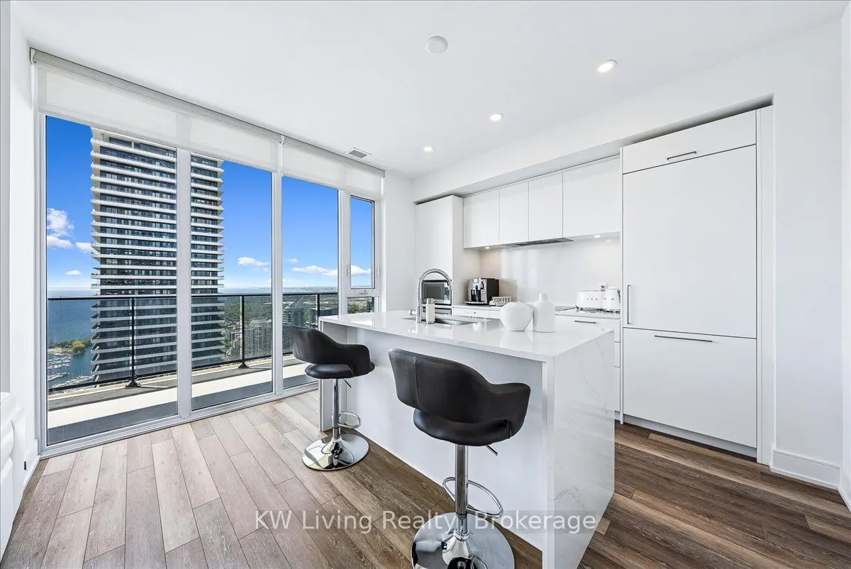 70 Annie Craig Drive, #5406