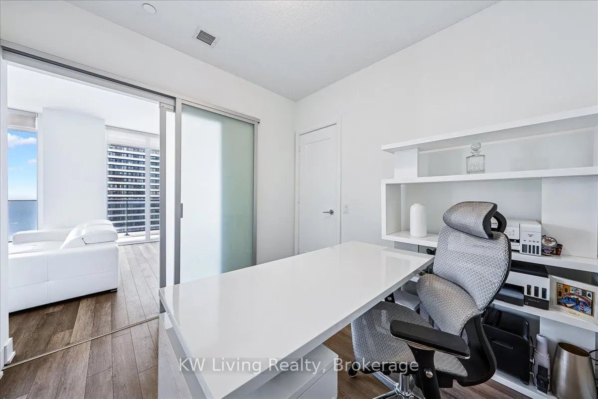 70 Annie Craig Drive, #5406