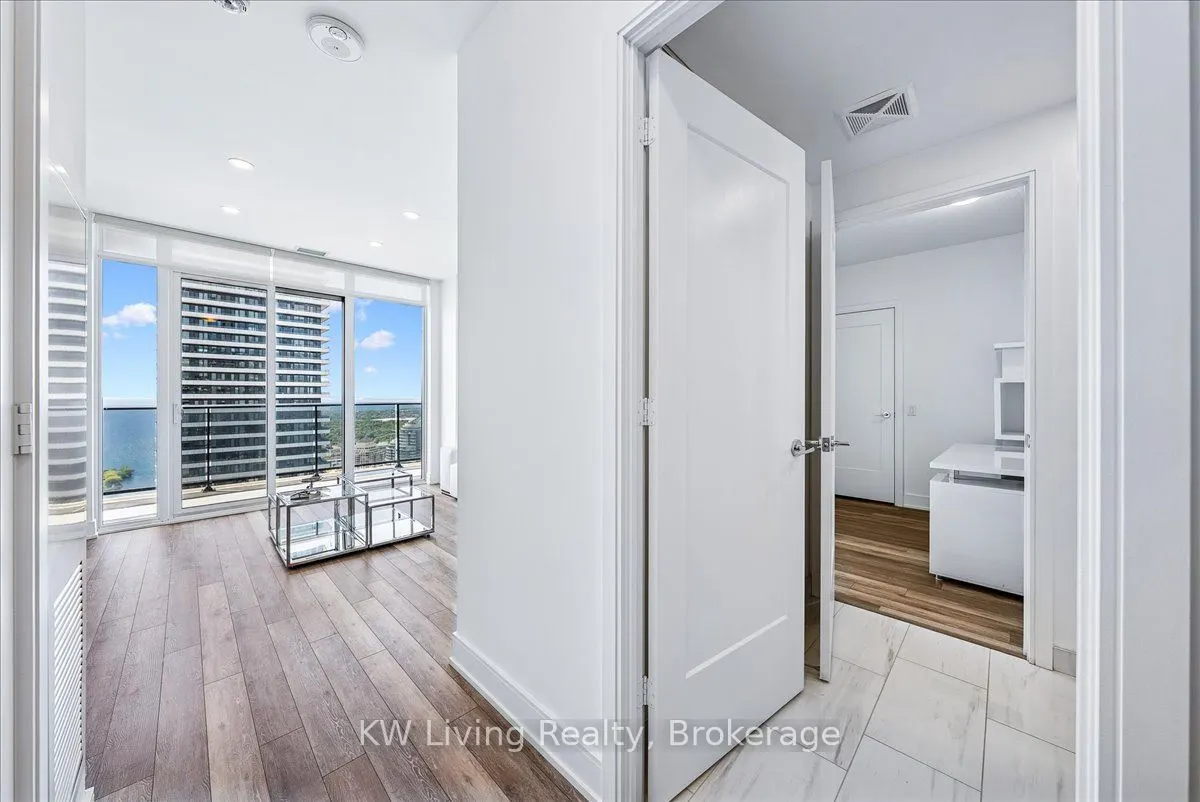 70 Annie Craig Drive, #5406