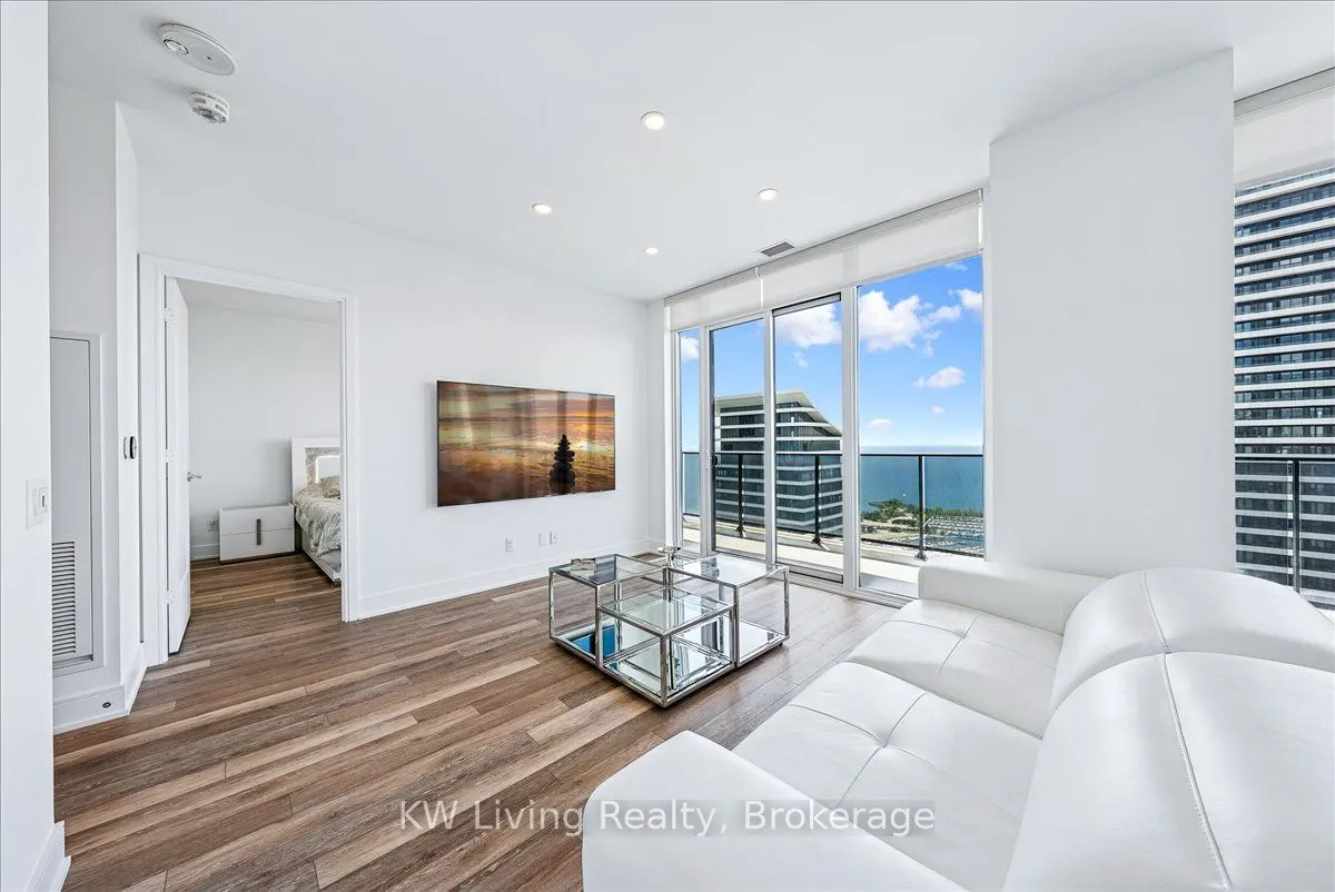 70 Annie Craig Drive, #5406