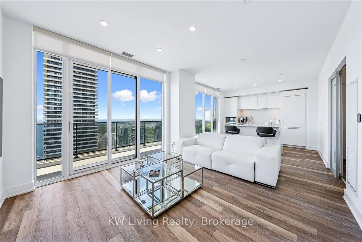 70 Annie Craig Drive, #5406