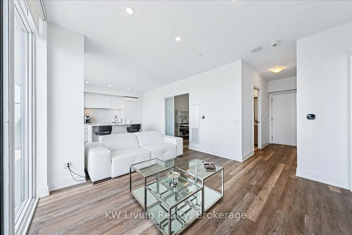 70 Annie Craig Drive, #5406