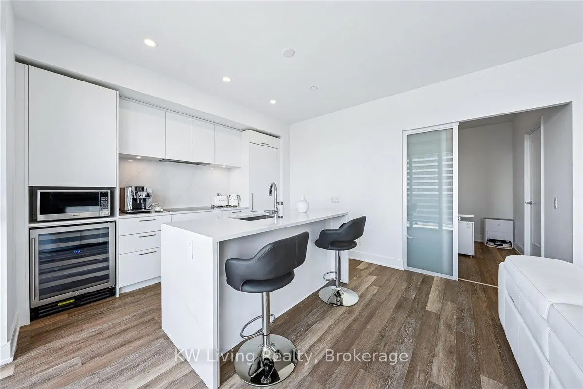 70 Annie Craig Drive, #5406