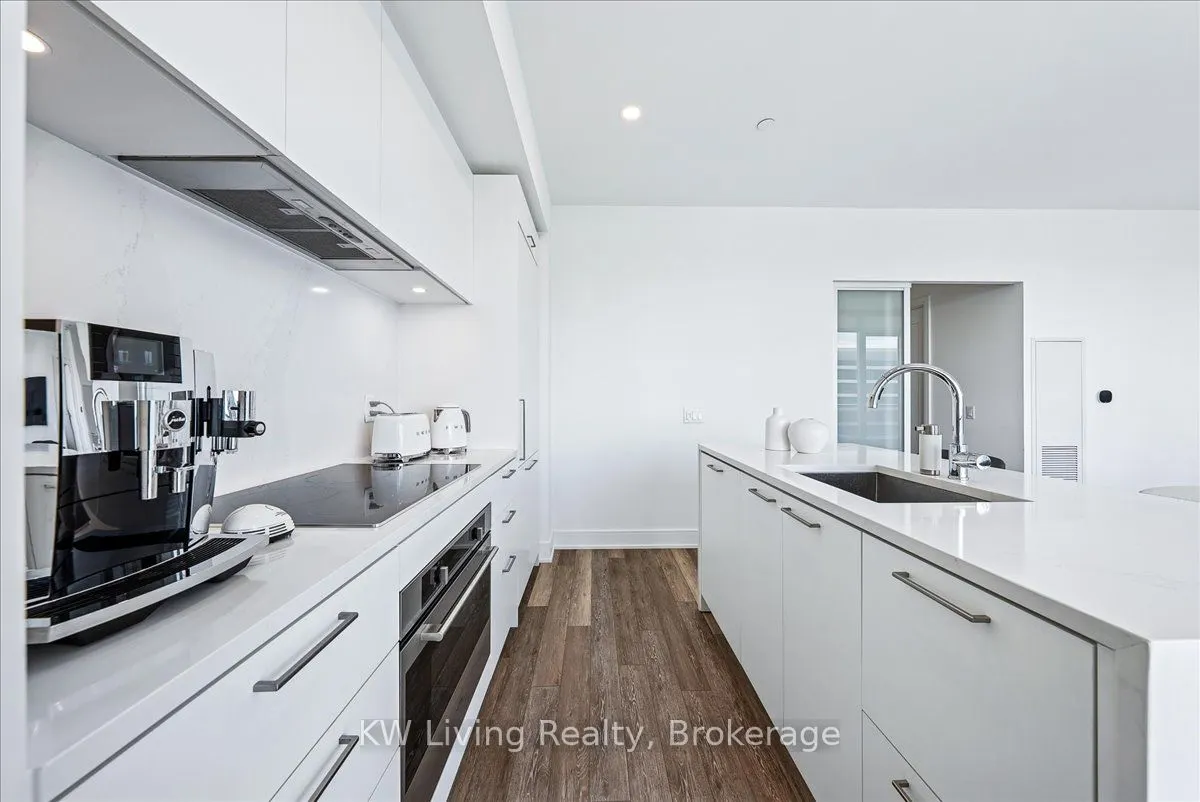 70 Annie Craig Drive, #5406