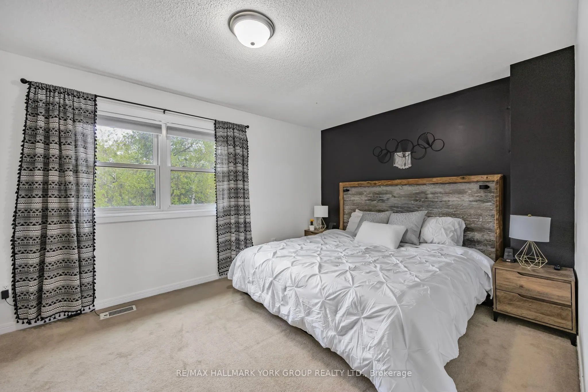 215 Beechfield Crescent