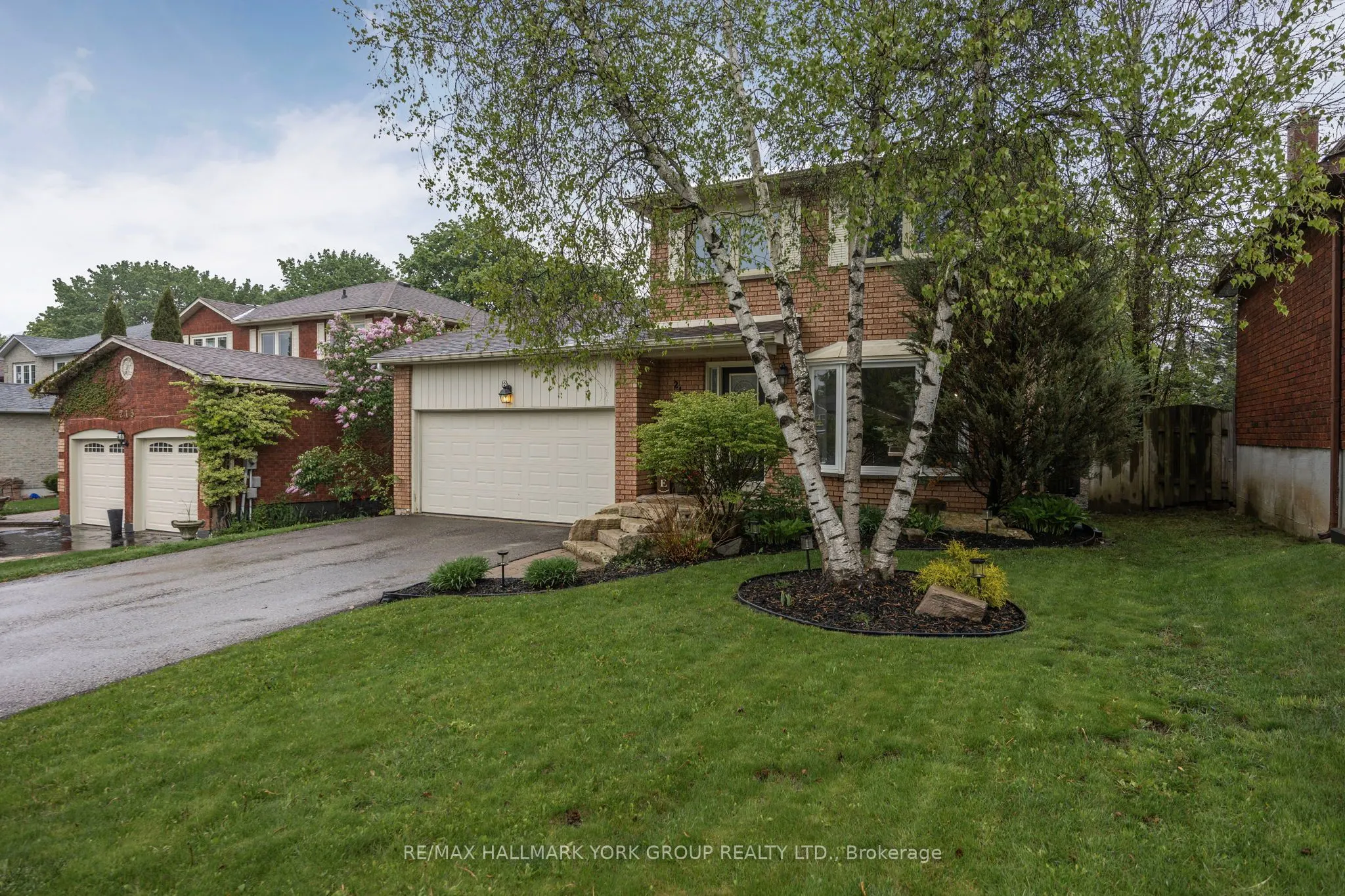 215 Beechfield Crescent