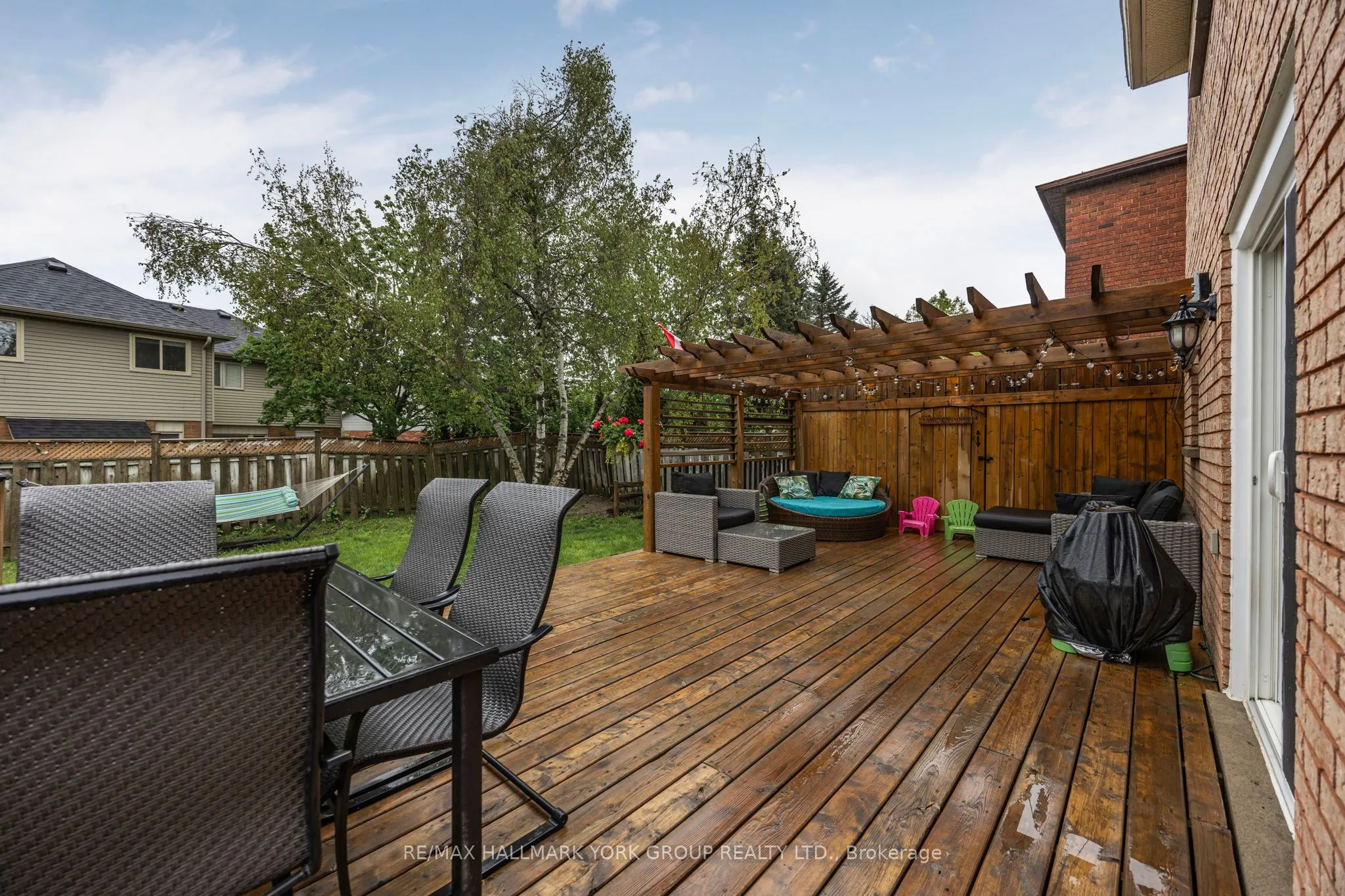 215 Beechfield Crescent