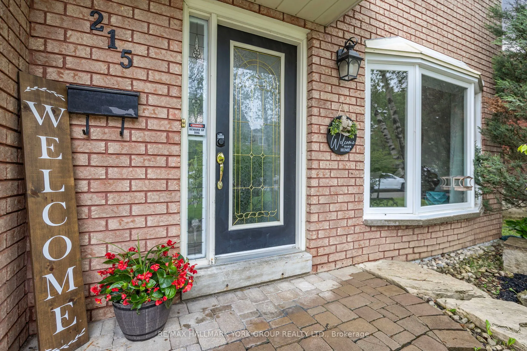 215 Beechfield Crescent