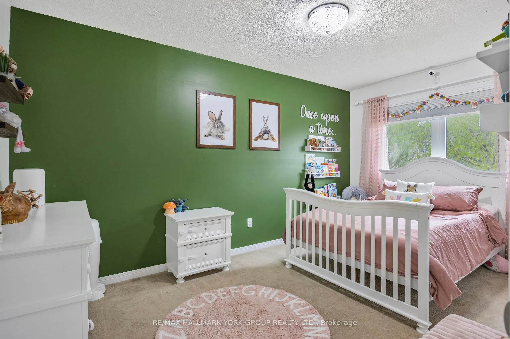 215 Beechfield Crescent
