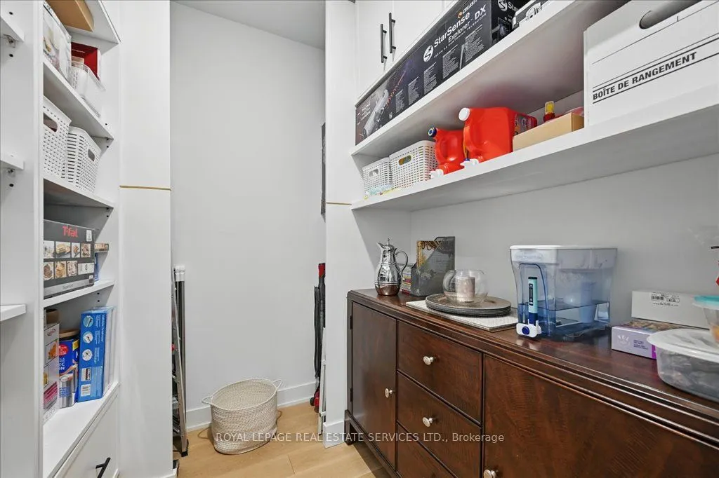 2489 Taunton Road, #108