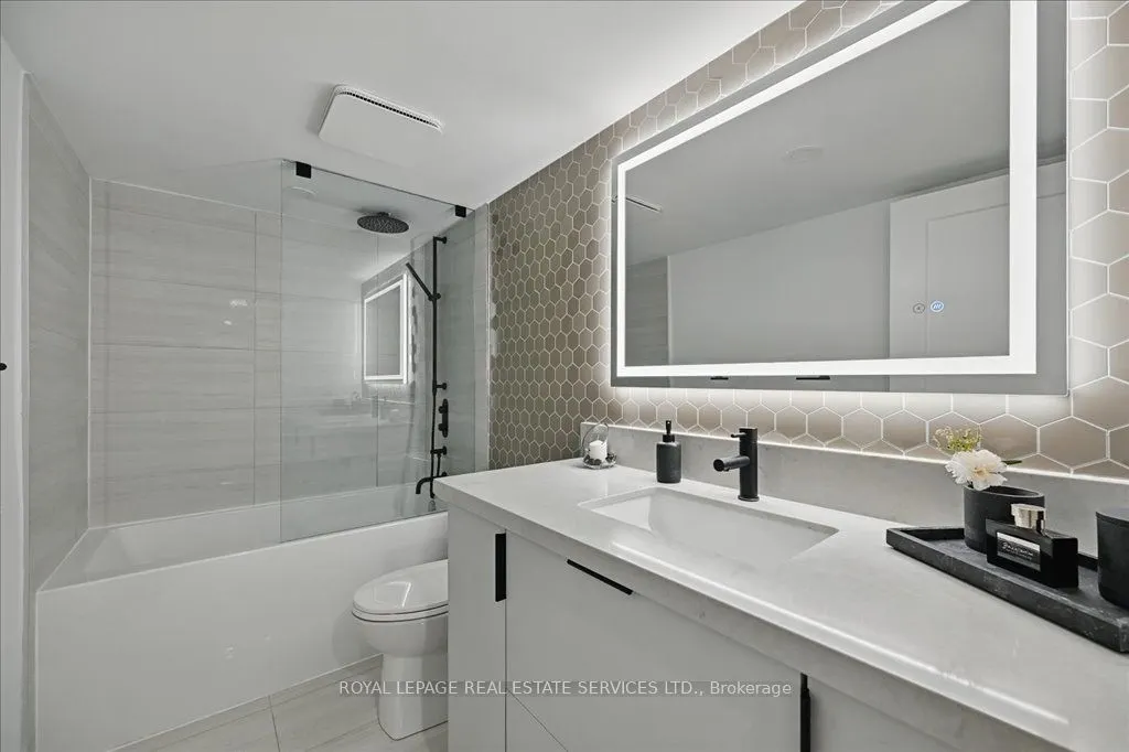 2489 Taunton Road, #108