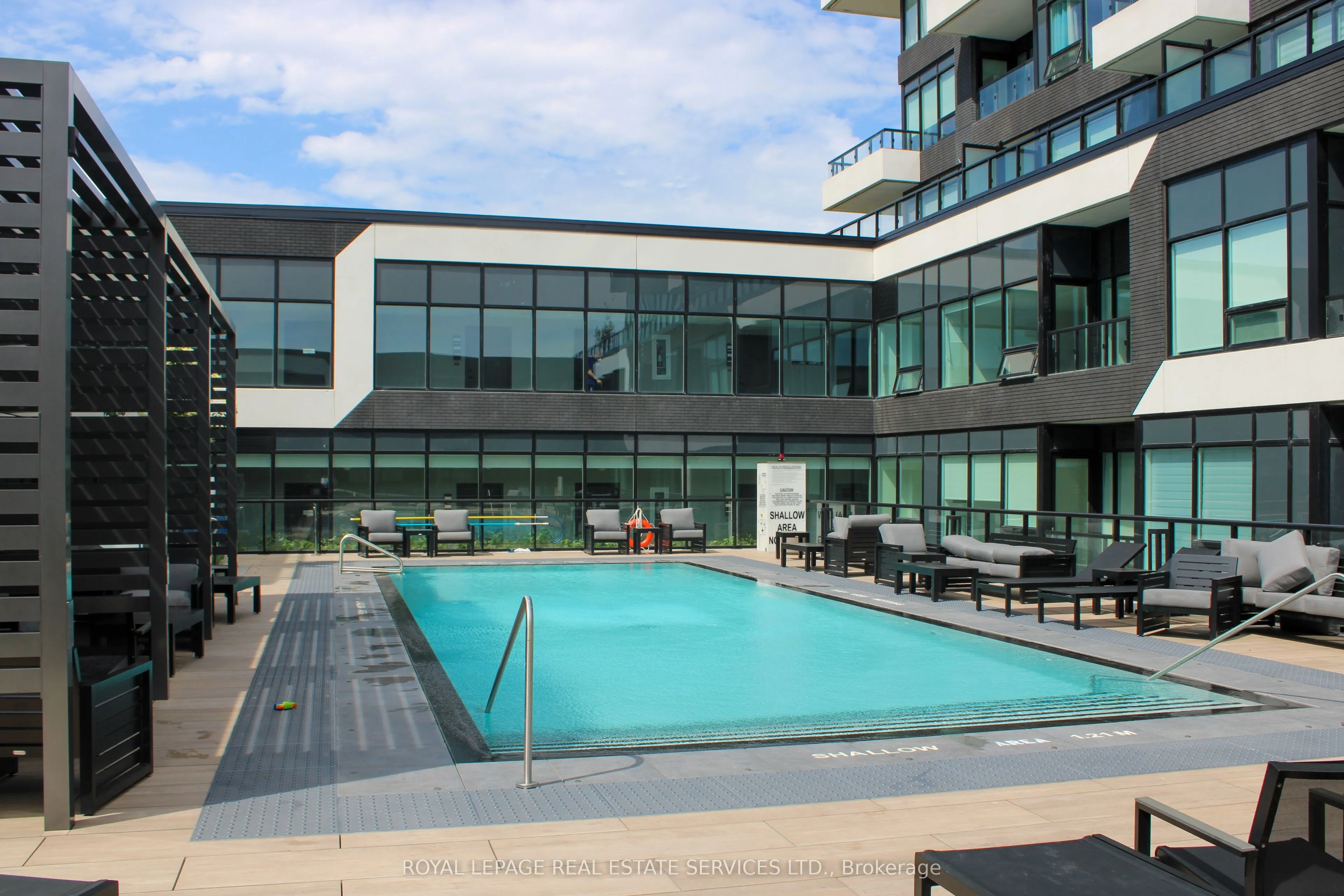 2489 Taunton Road, #108