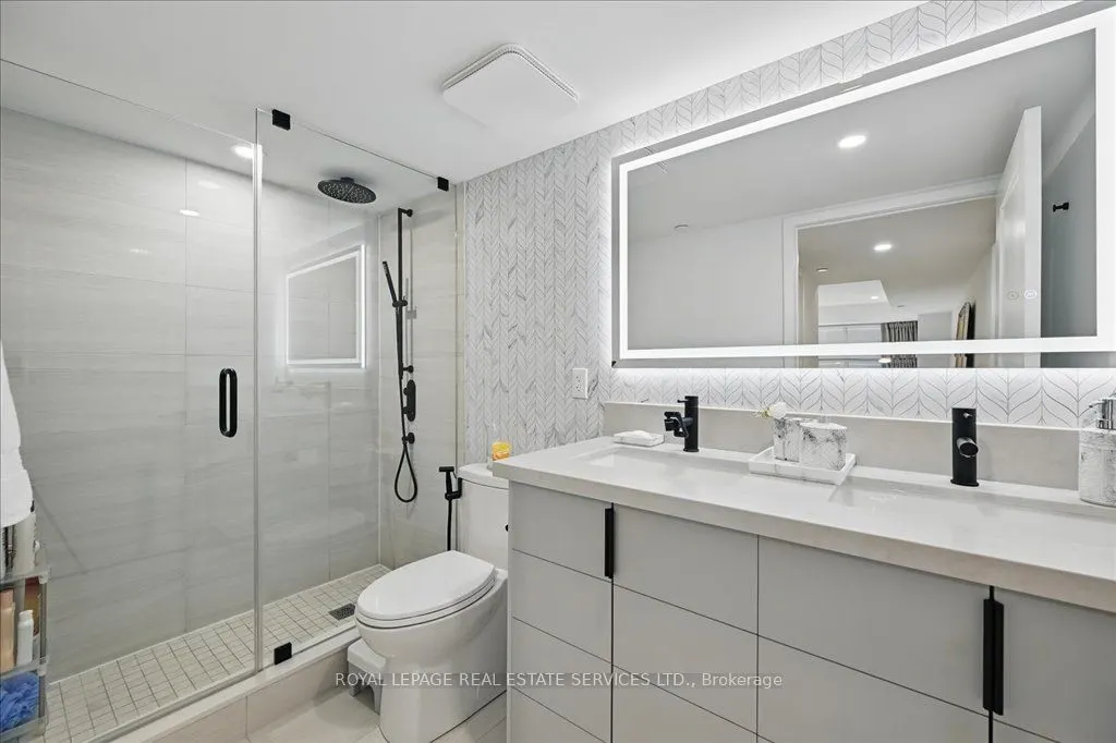 2489 Taunton Road, #108