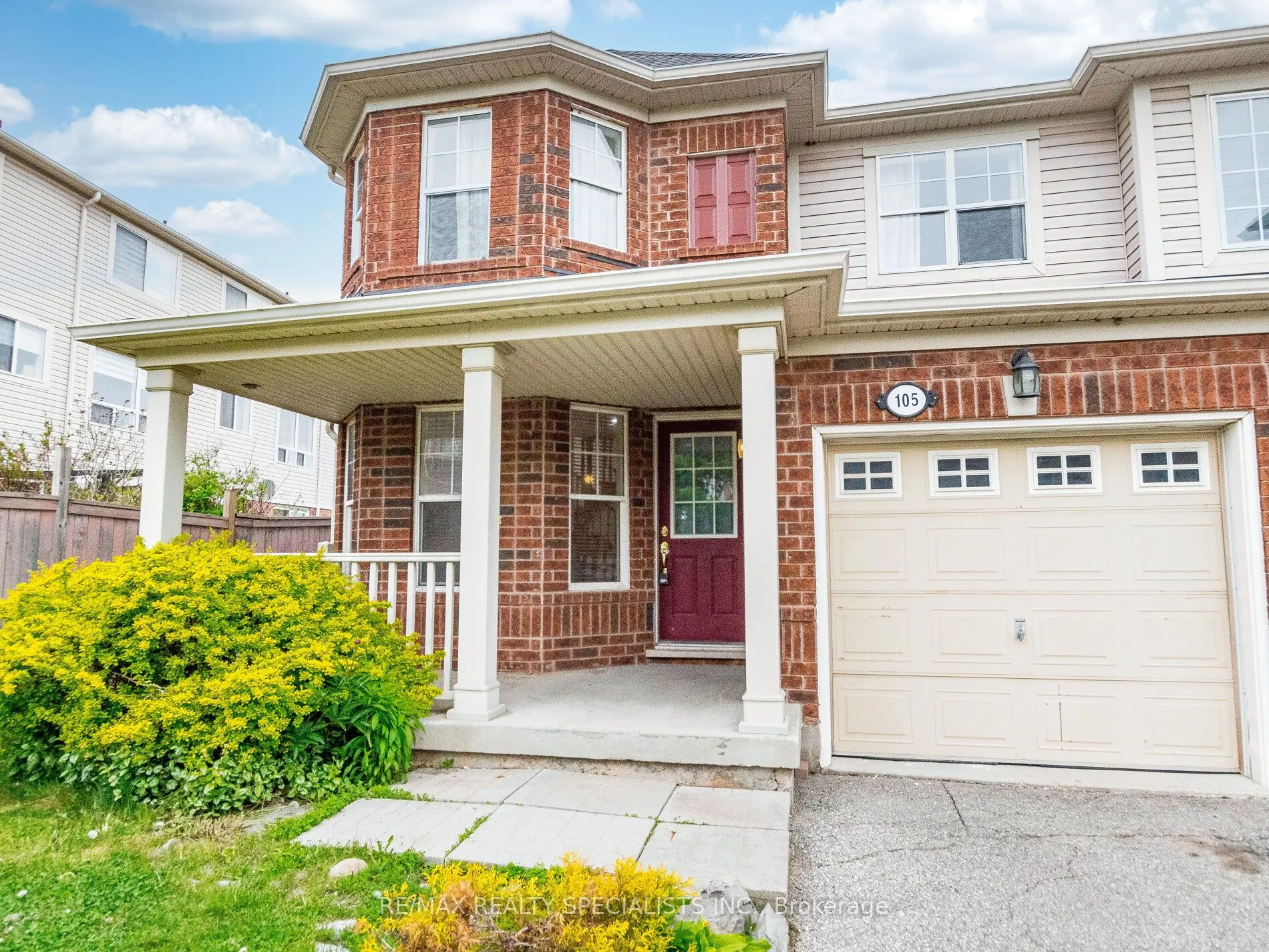 105 DECKER HOLLOW Circle